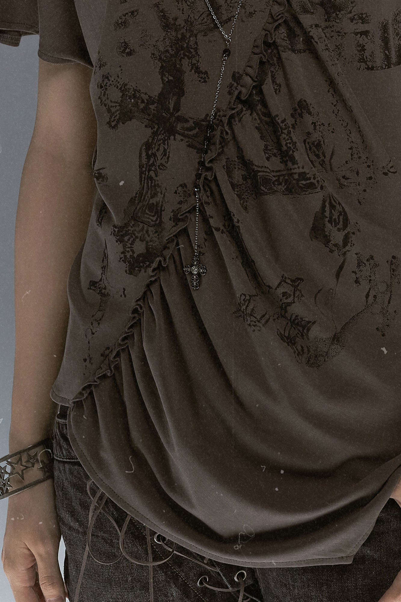 CESTNOUS Asymmetrical Studded Multi-Strap Graphic T-Shirt