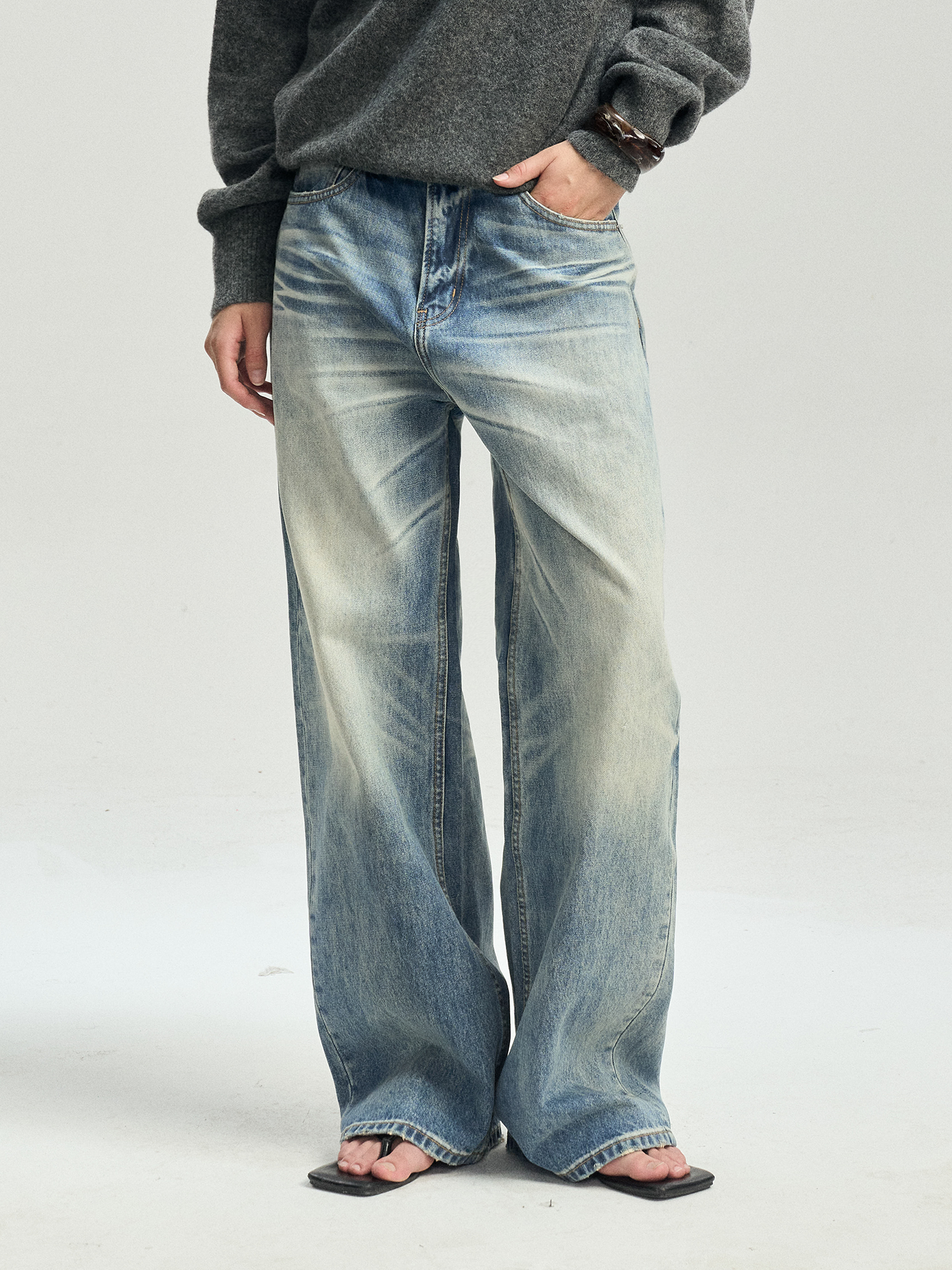 LEONSENSE Whiskering Washed Straight-Leg Jeans