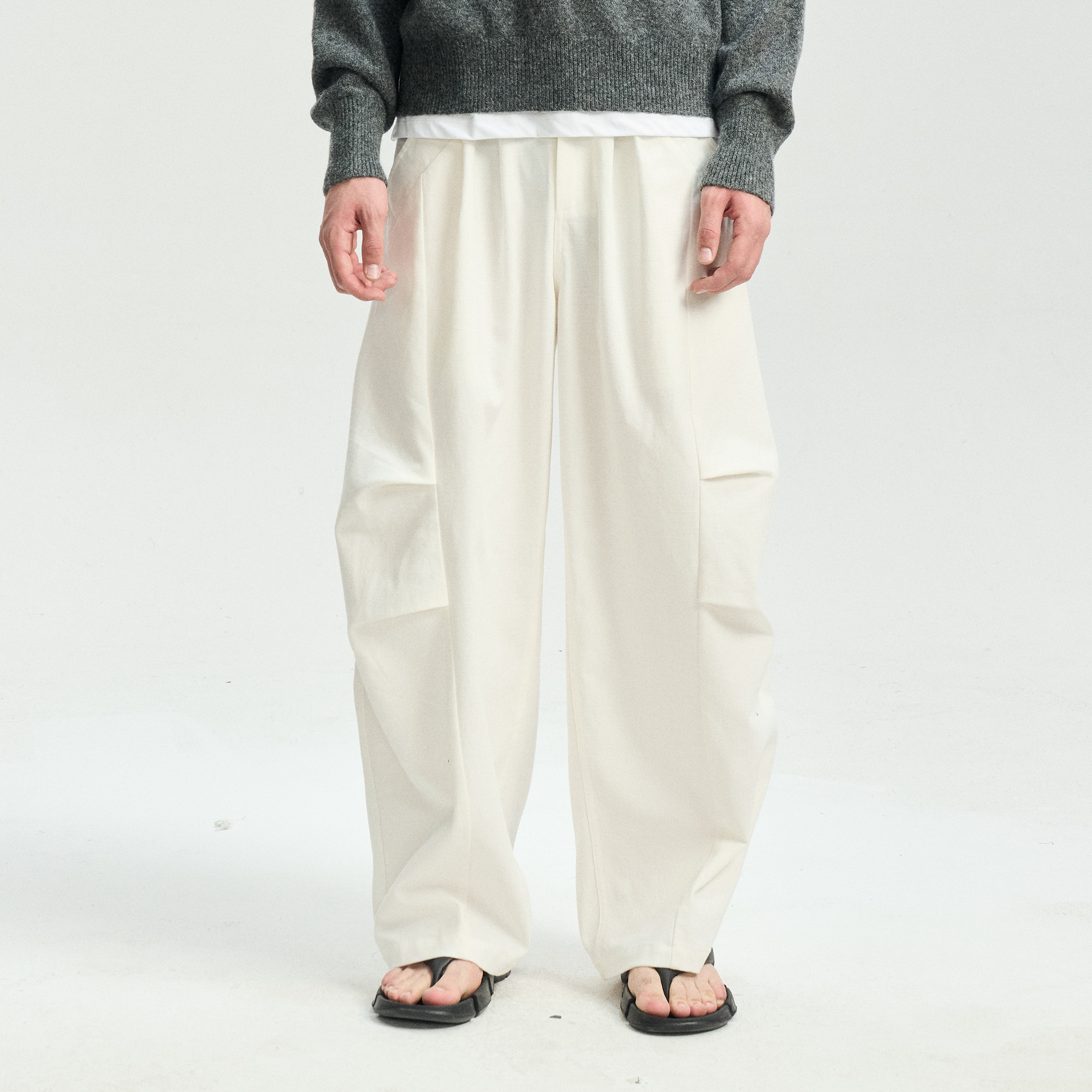 LEONSENSE Modern Curved Paneled Tencel-Cotton Pants