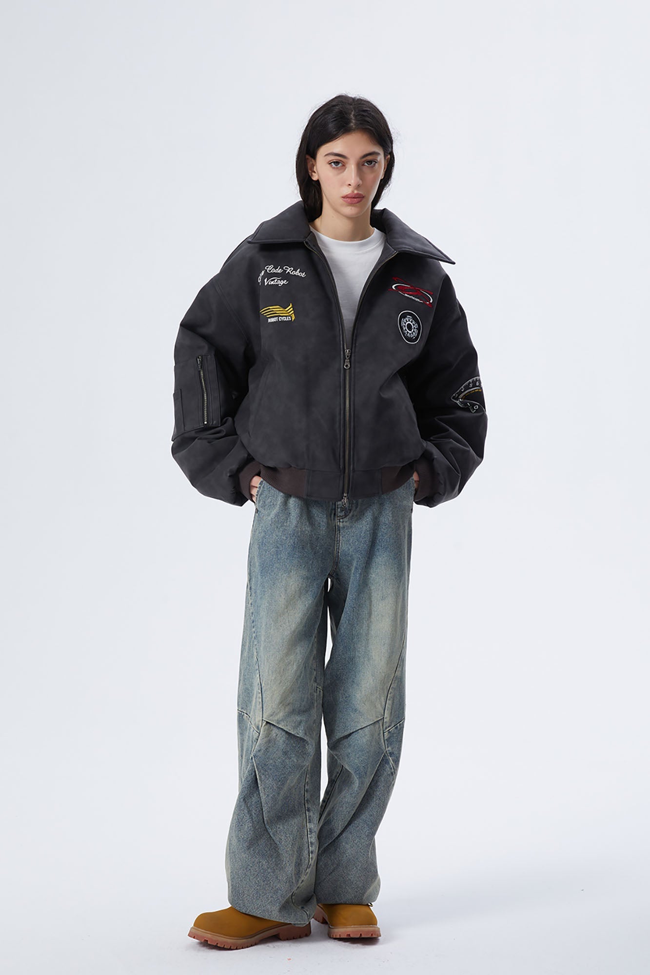 ERROR CODE ROBOT Washed Curved Pleated- Knee Jeans