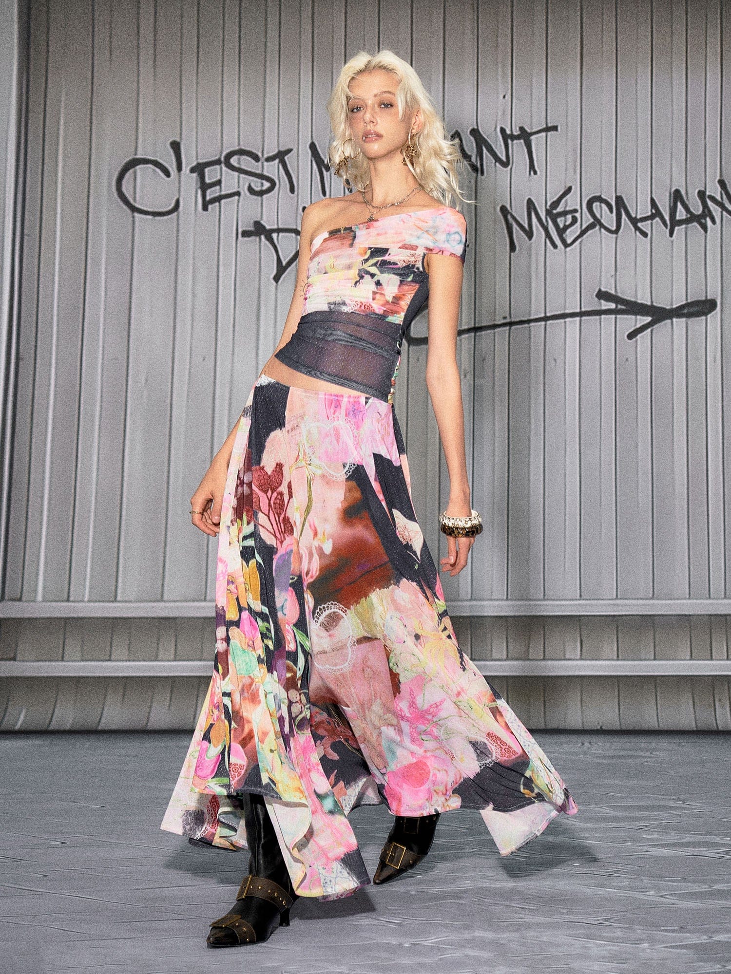 THE NEVERMORE Floral One-Shoulder Mesh Panel Two-Piece