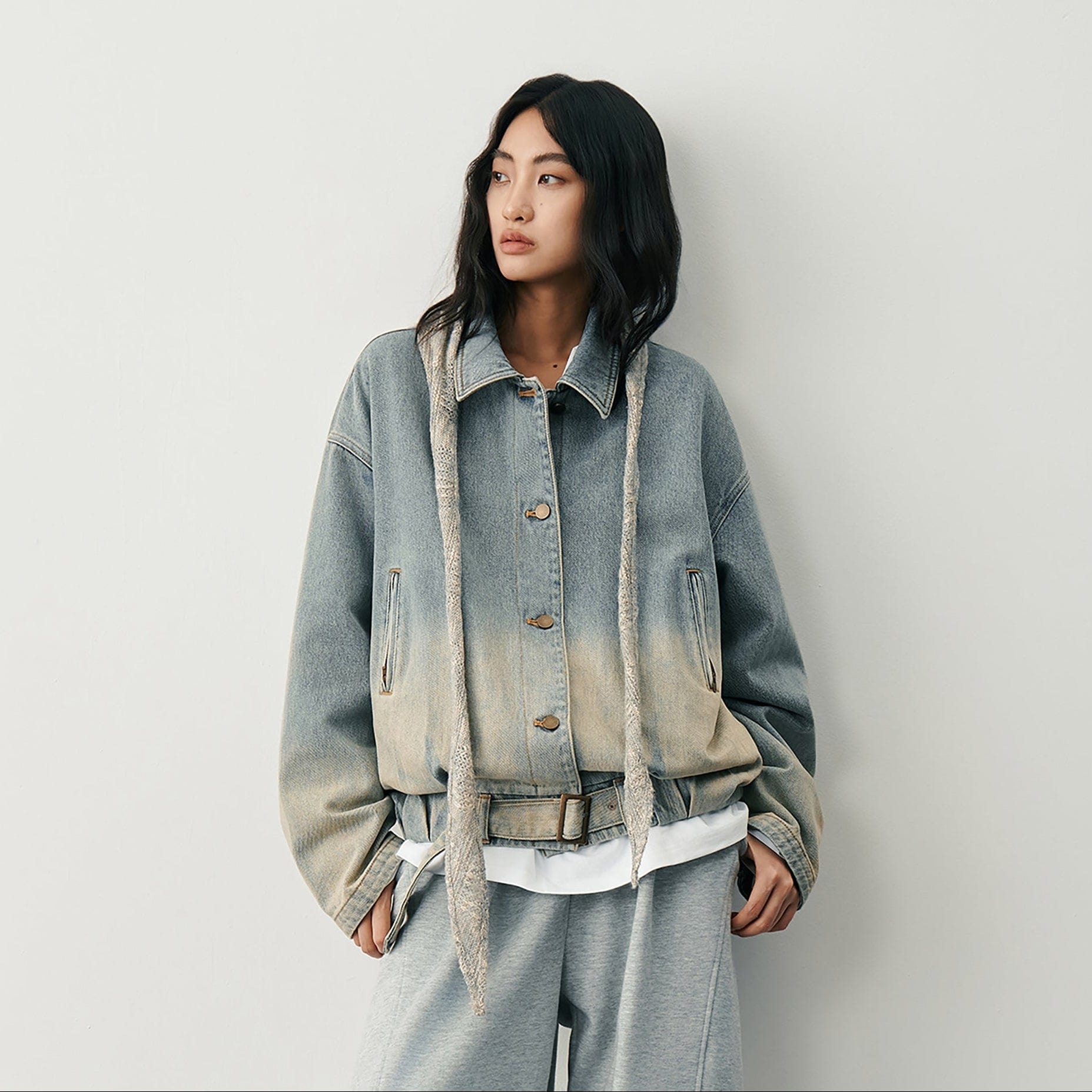 SAME FLOW Distressed Washed Gradient Denim Jacket