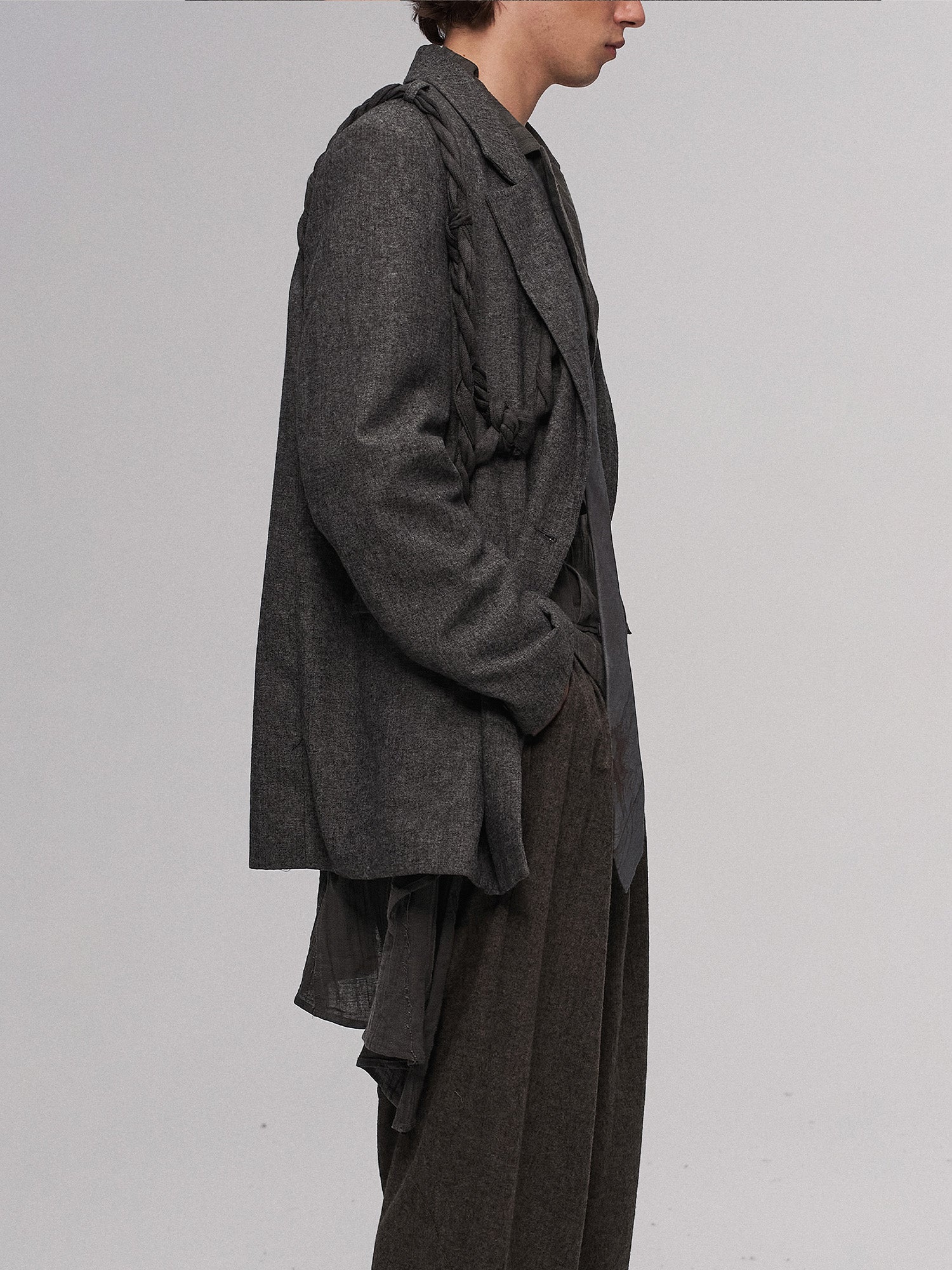 ILNya Nieternite Nifutur Distressed Draped Cotton-Linen Jacket