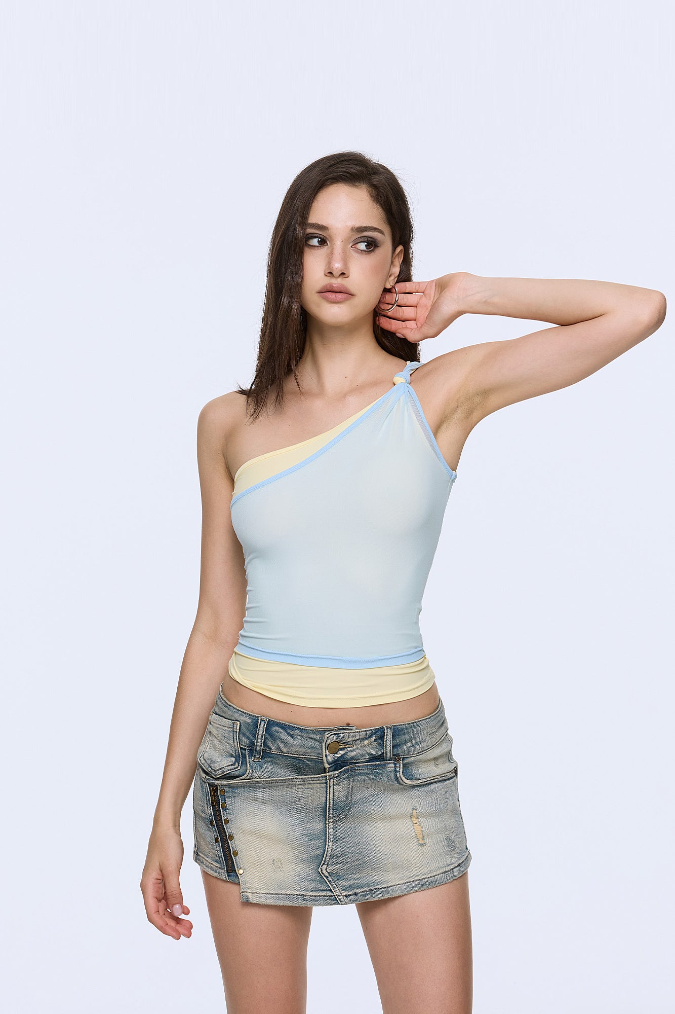 AE30 SAINT Asymmetrical Knotted Layered Tank Top