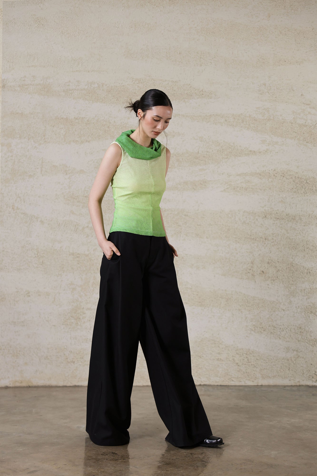 WUHEYIZUO Gradient Layered Drape-Neck Tank Top