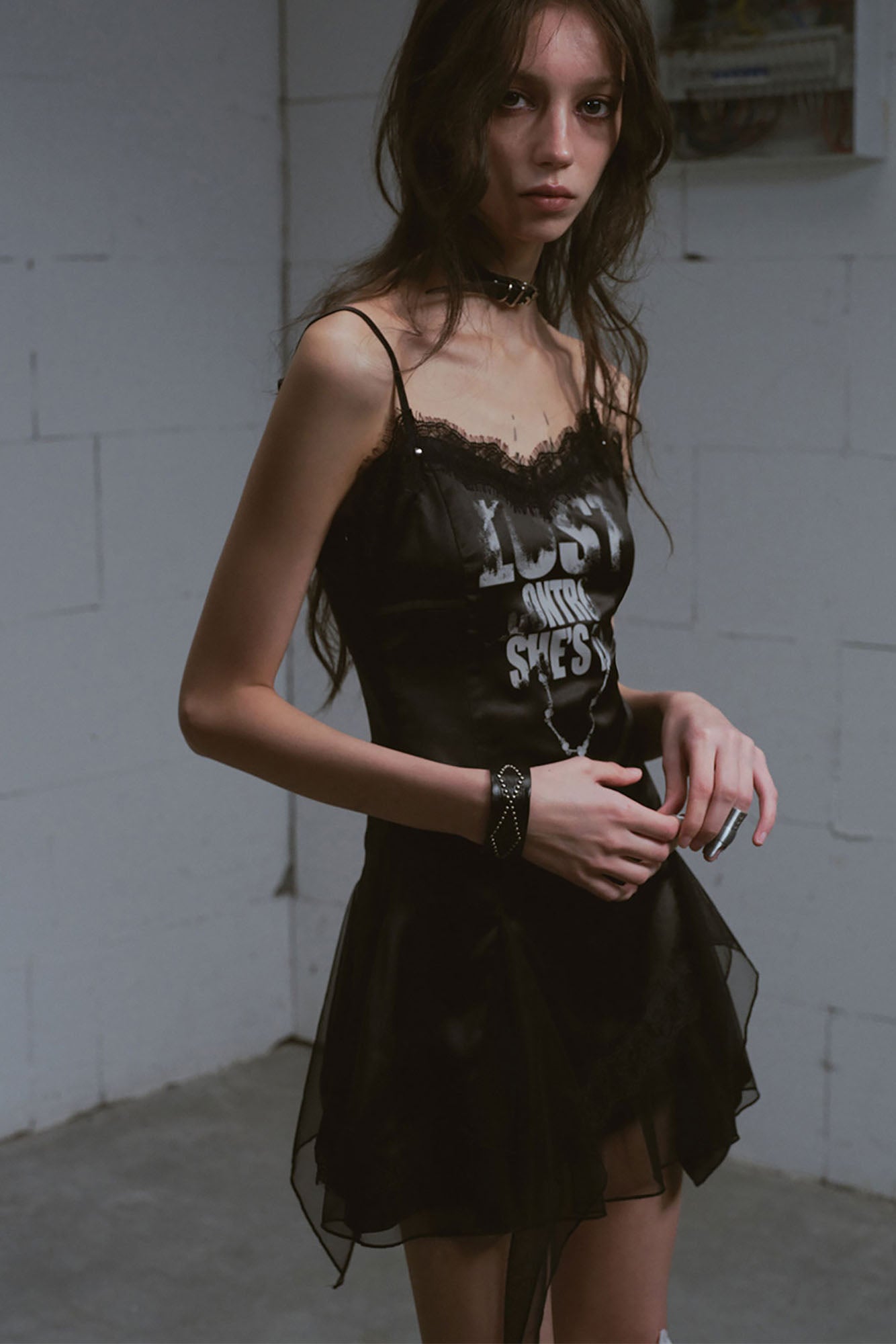 CESTNOUS Asymmetrical Lace Trim Graphic Slip Dress