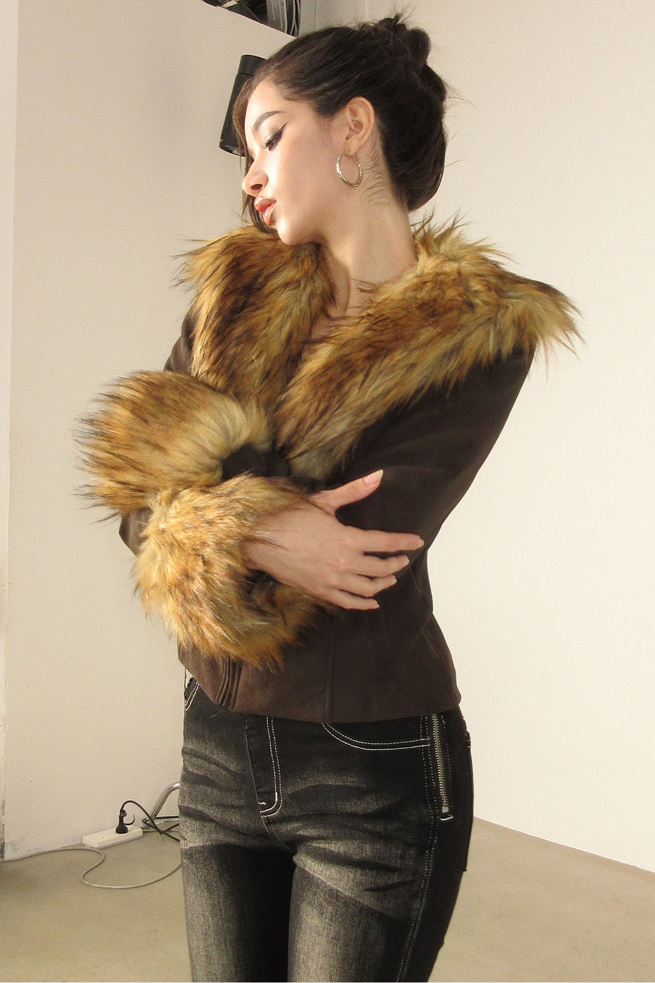 AE30 SAINT Faux Fur Trimmed V-Neck Jacket