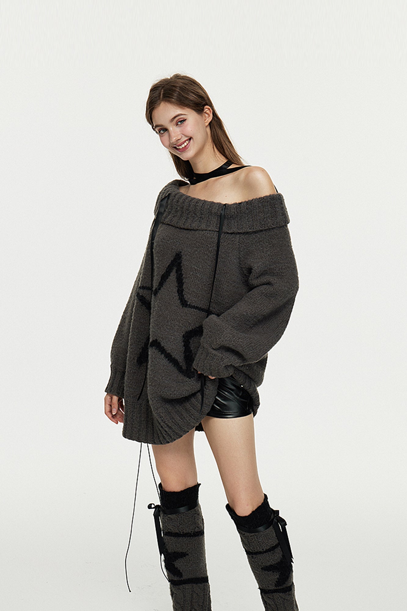 AE30 SAINT Star Jacquard Off-Shoulder Oversized Sweater