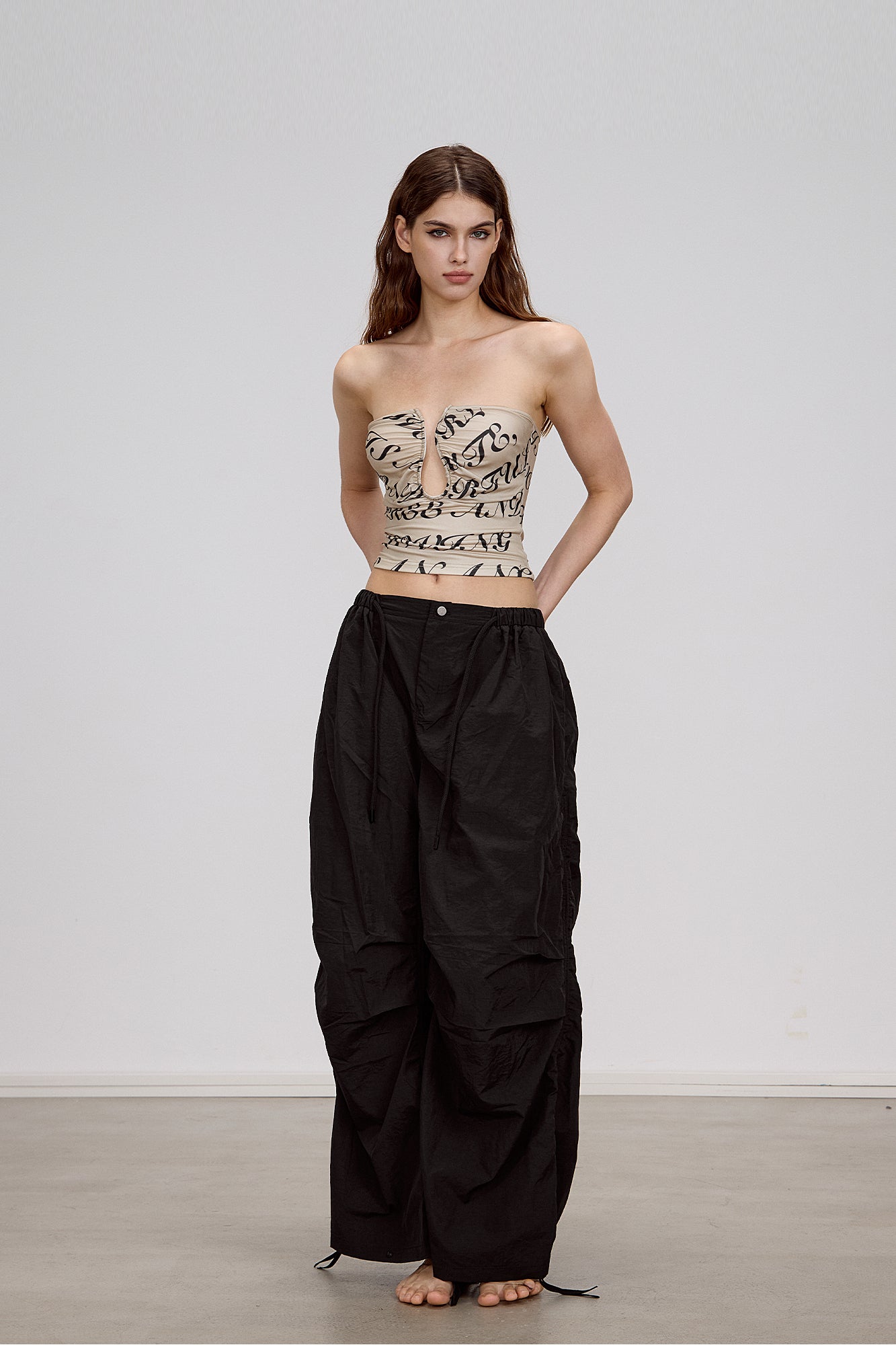 AE30 SAINT Keyhole Tube Top