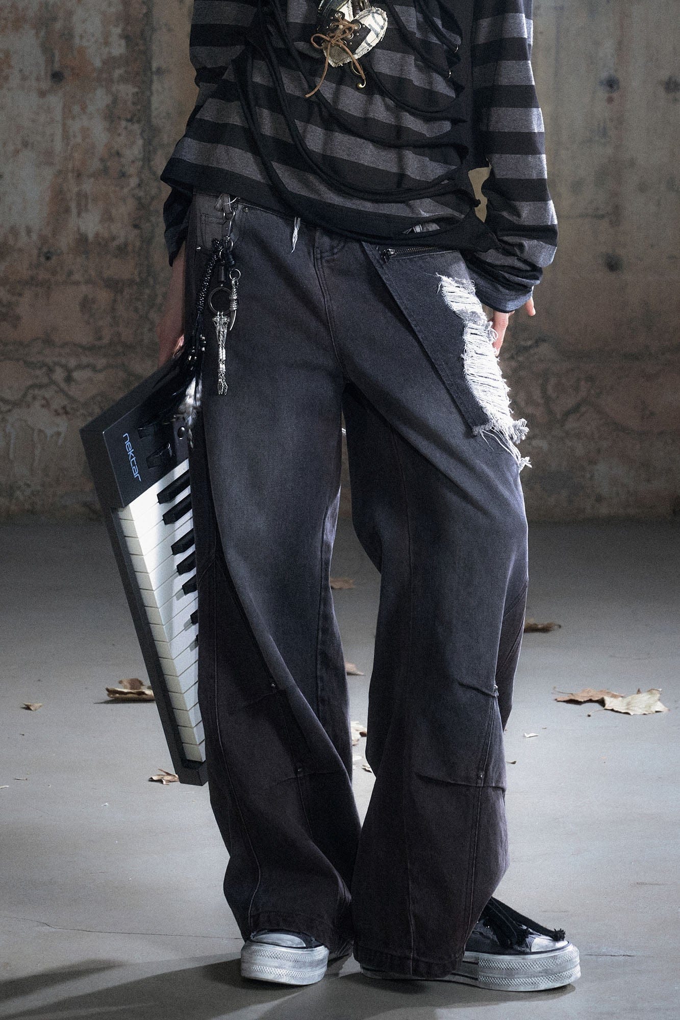 CESTNOUS Distressed Folded Double Waist Jeans