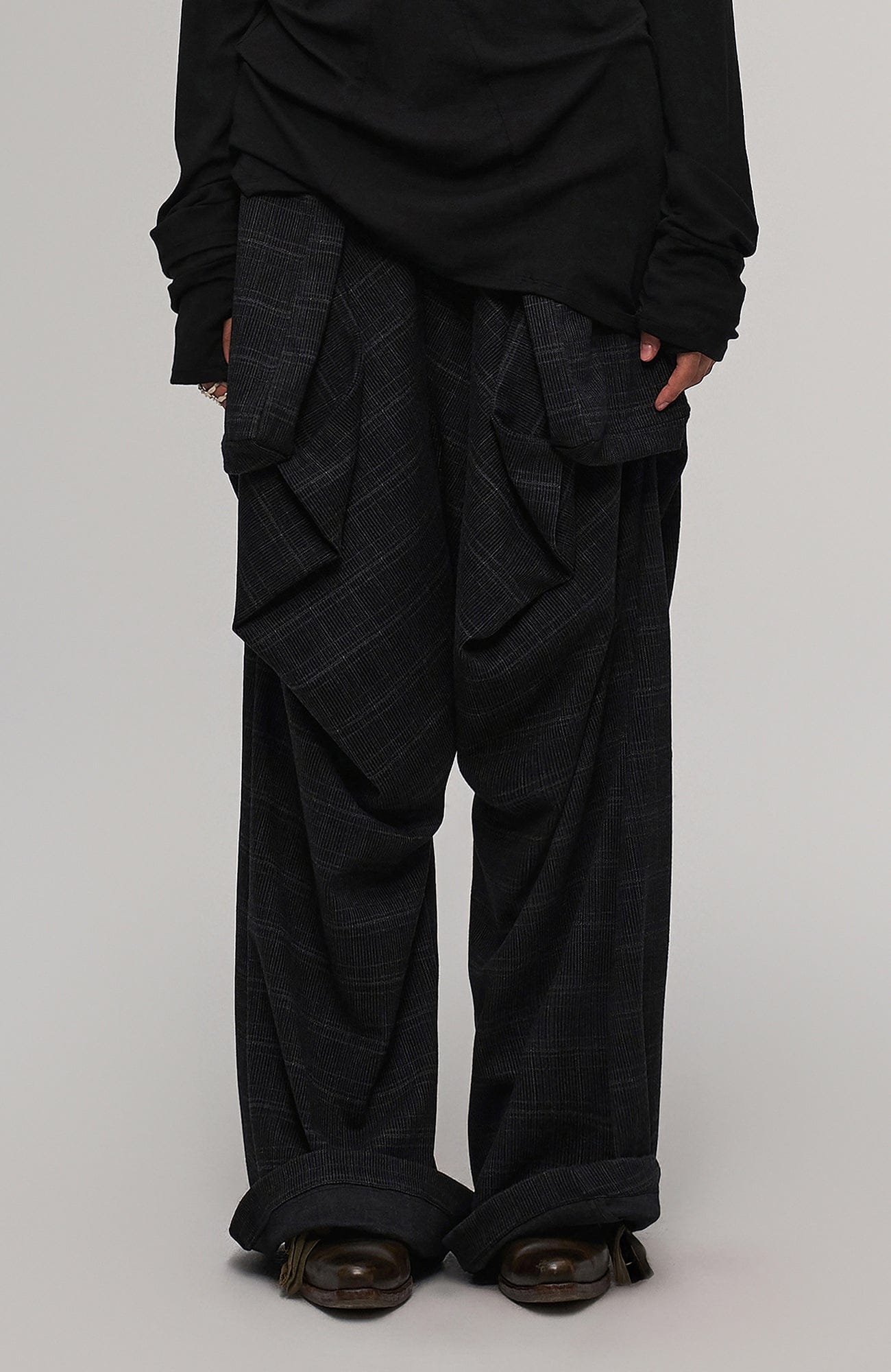 ILNya Nieternite Nifutur Deconstructed Plaid Drop-Crotch Pants