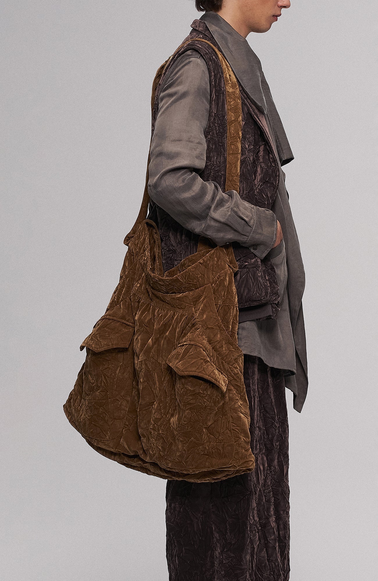 ILNya Nieternite Nifutur Oversized Linen Horsehide-Strap Messenger Bag