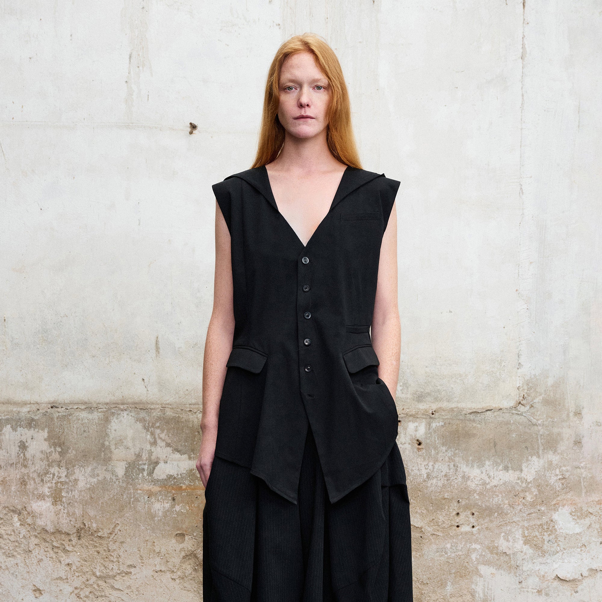 ILNya Nieternite Nifutur Hooded Waist-Cinched Vest