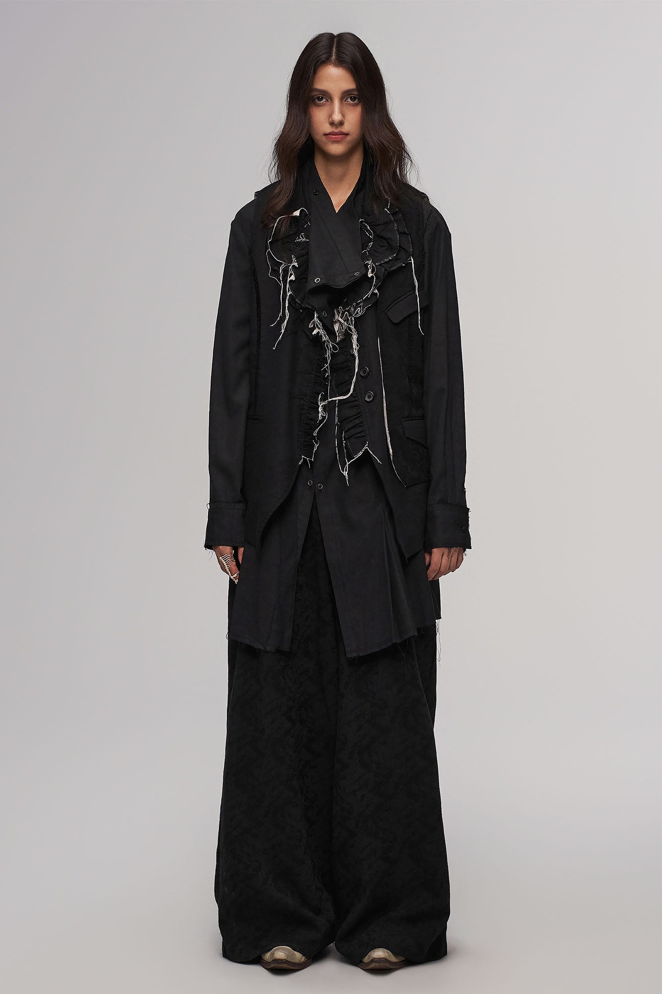 ILNya Nieternite Nifutur Asym Draped Raw-Edged Shirt