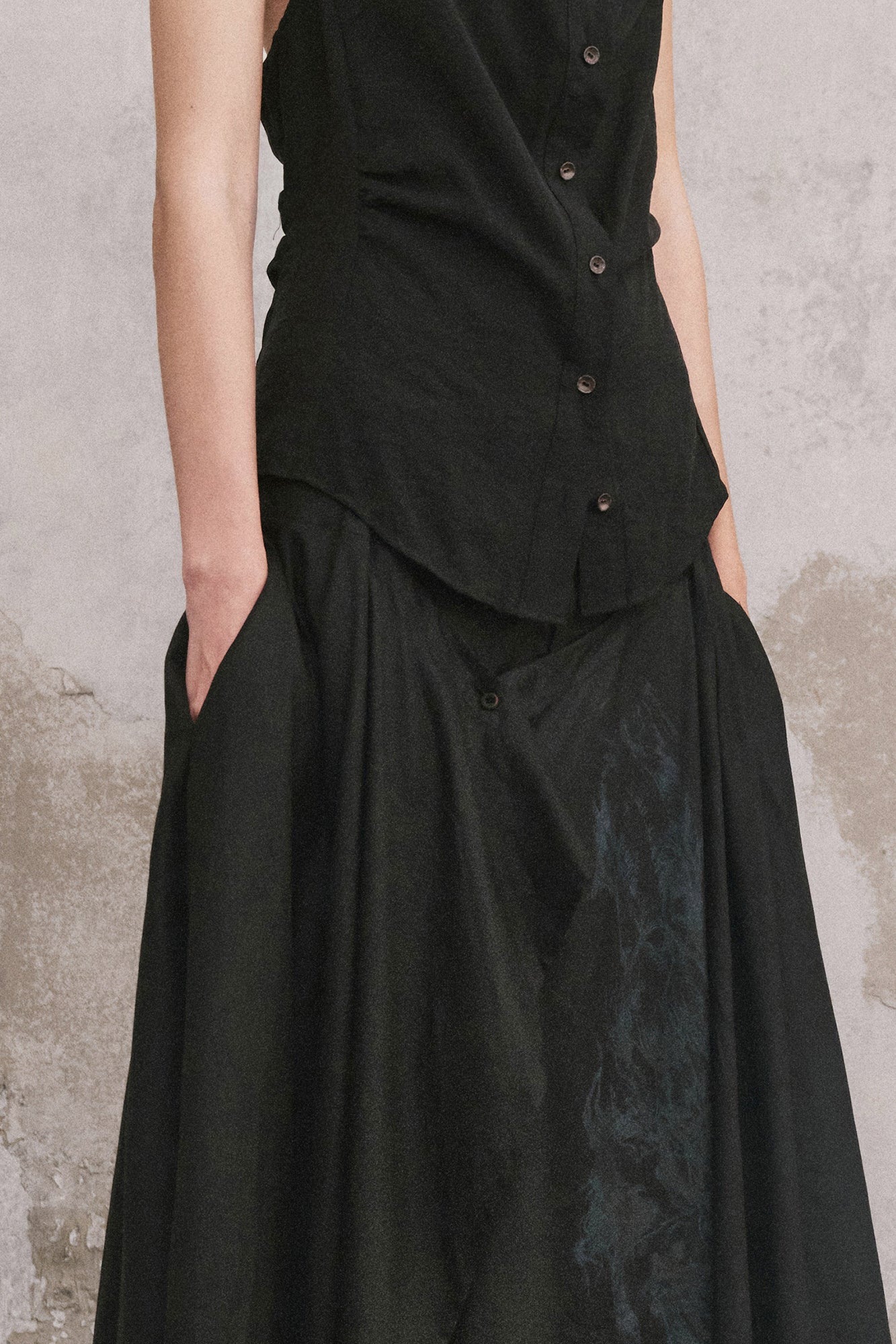ILNya Nieternite Nifutur Asymmetrical Layered Graphic Skirt Pants