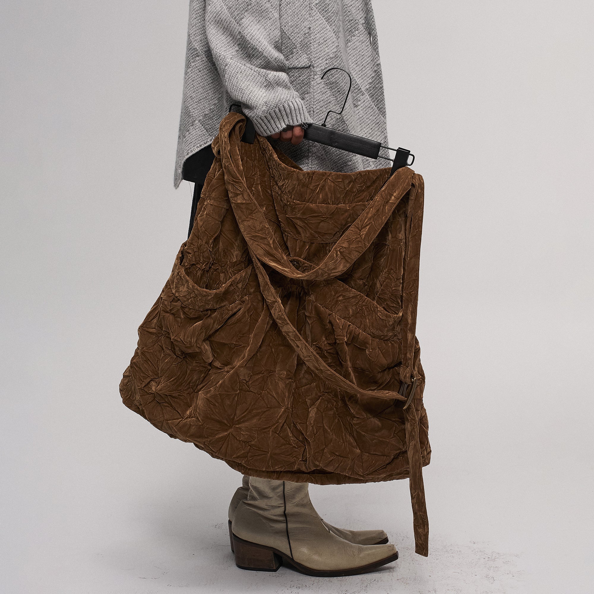 ILNya Nieternite Nifutur Oversized Linen Horsehide-Strap Messenger Bag