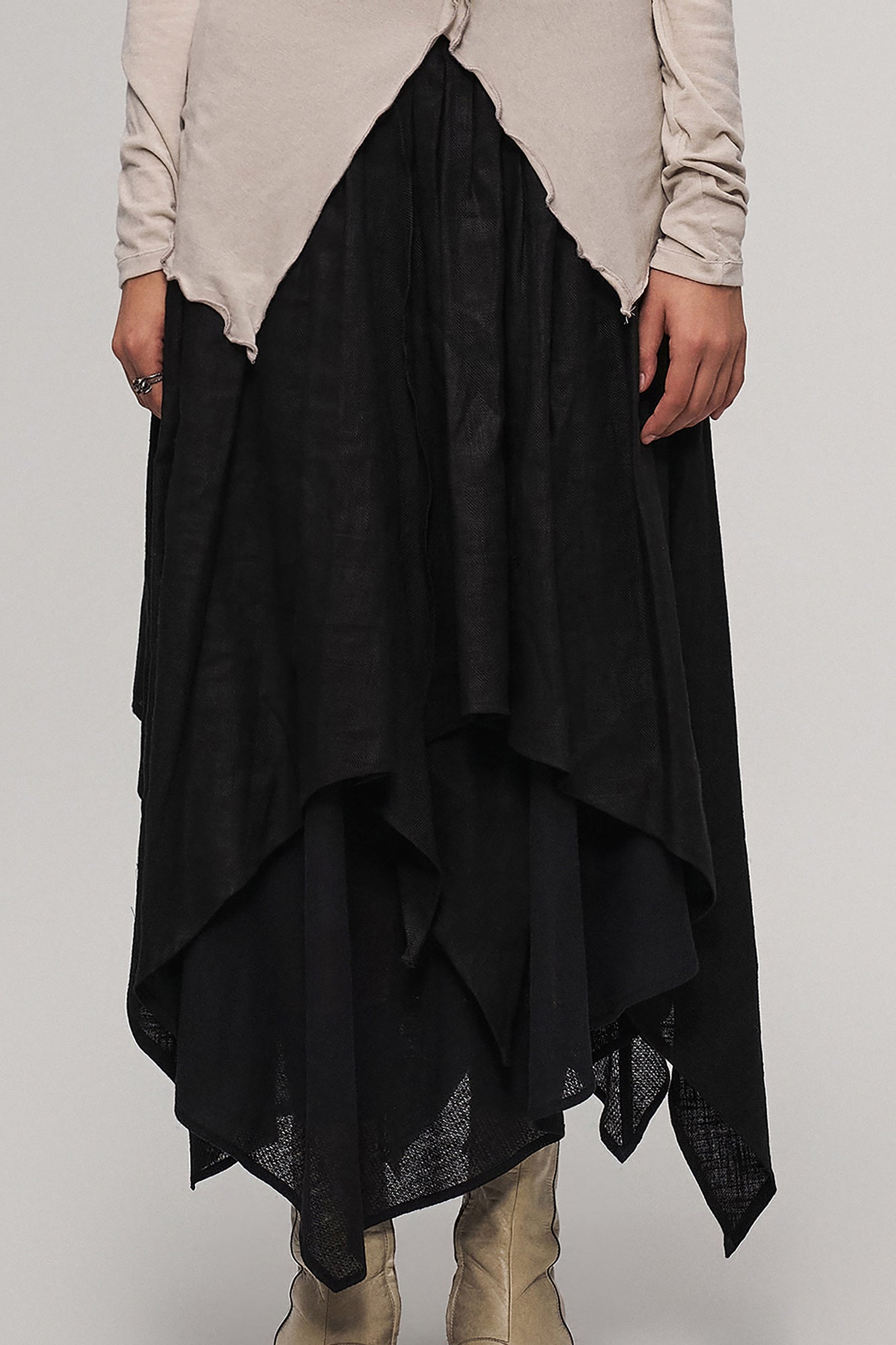 ILNya Nieternite Nifutur Asym Pleated Sheer Layered Skirt