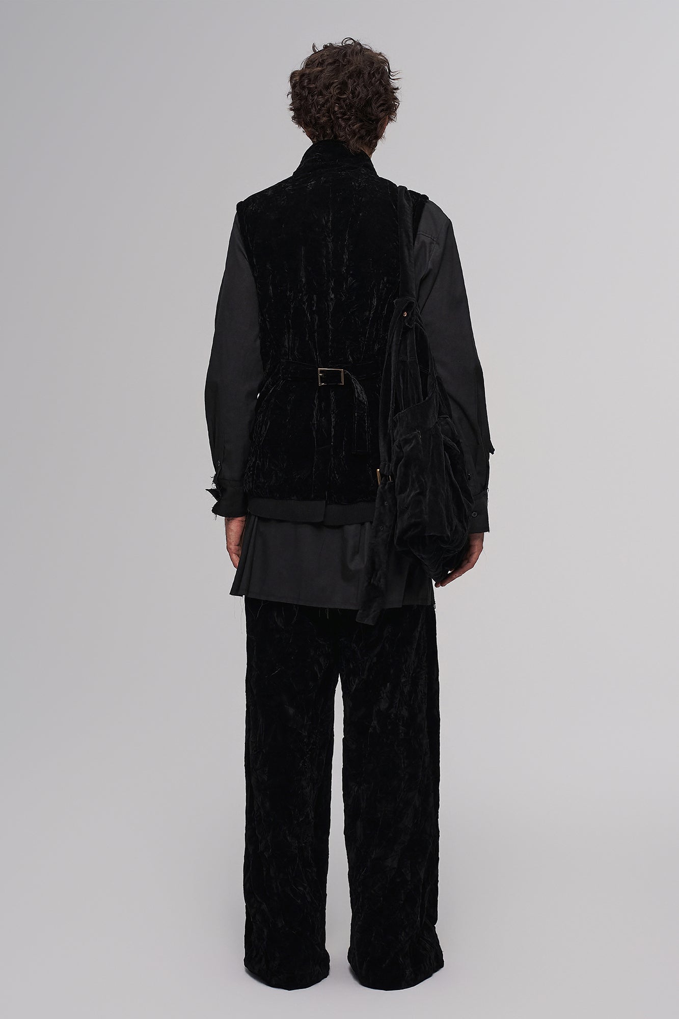 ILNya Nieternite Nifutur Velvet Double-Breasted Belted Vest