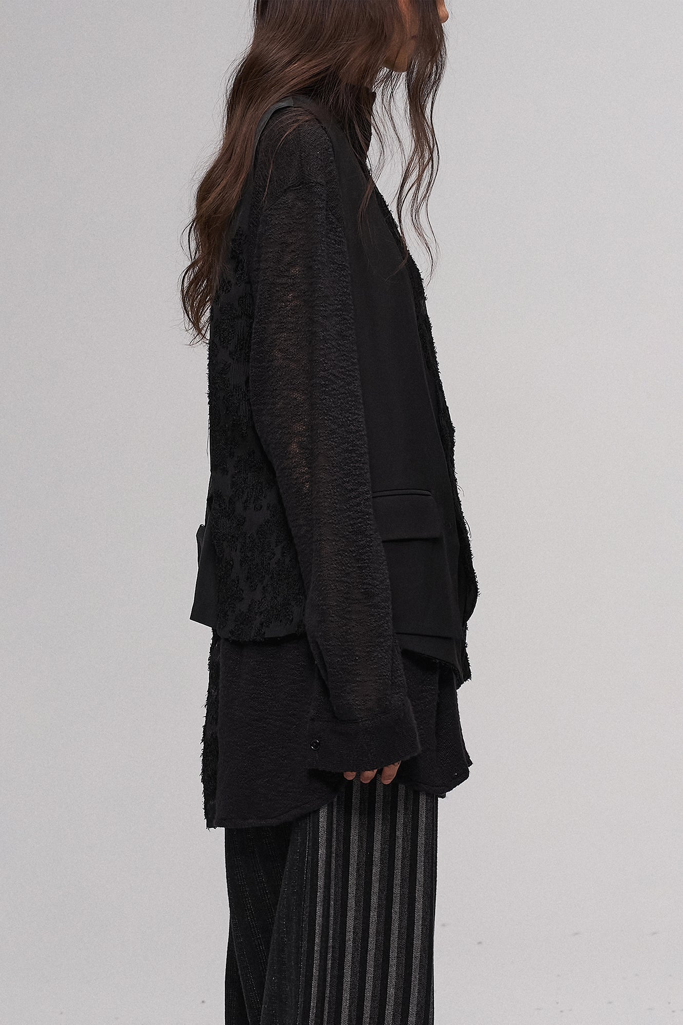 ILNya Nieternite Nifutur Lace Jacquard Shirt & Layered Vest Set