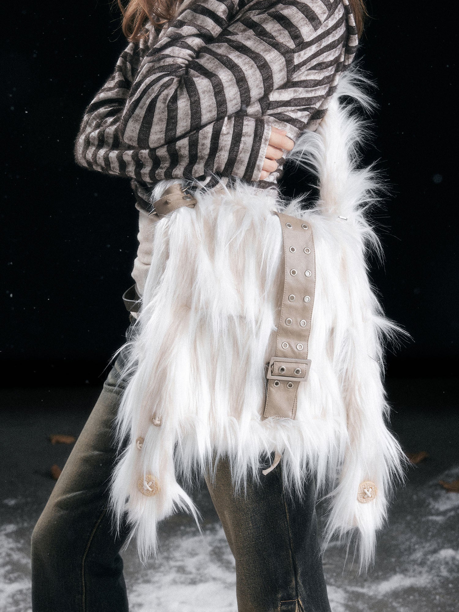 CESTNOUS Fuzzy Faux Fur Crossbody Bag