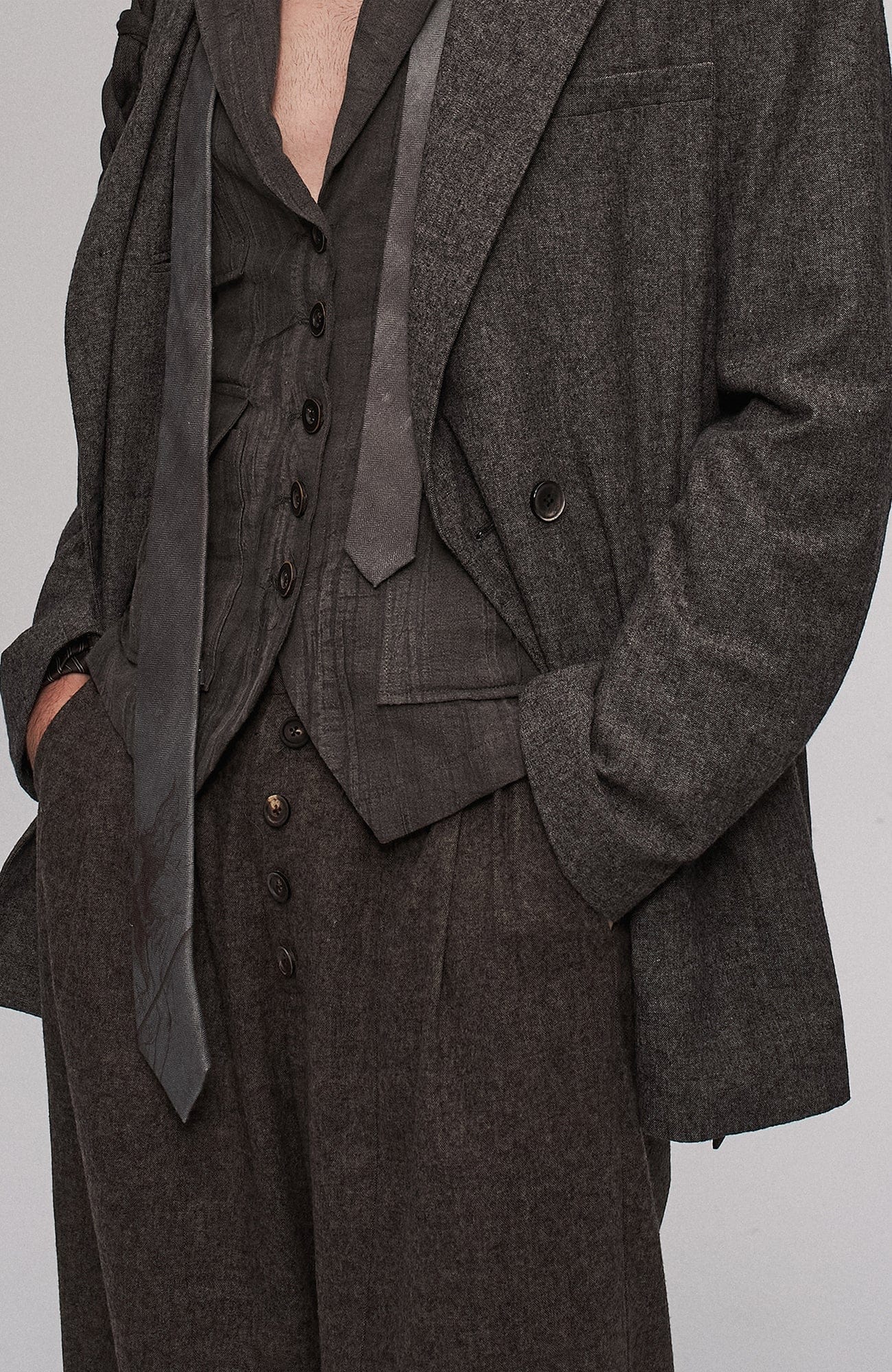 ILNya Nieternite Nifutur Rope Wrap Wool-Blend Suit Jacket