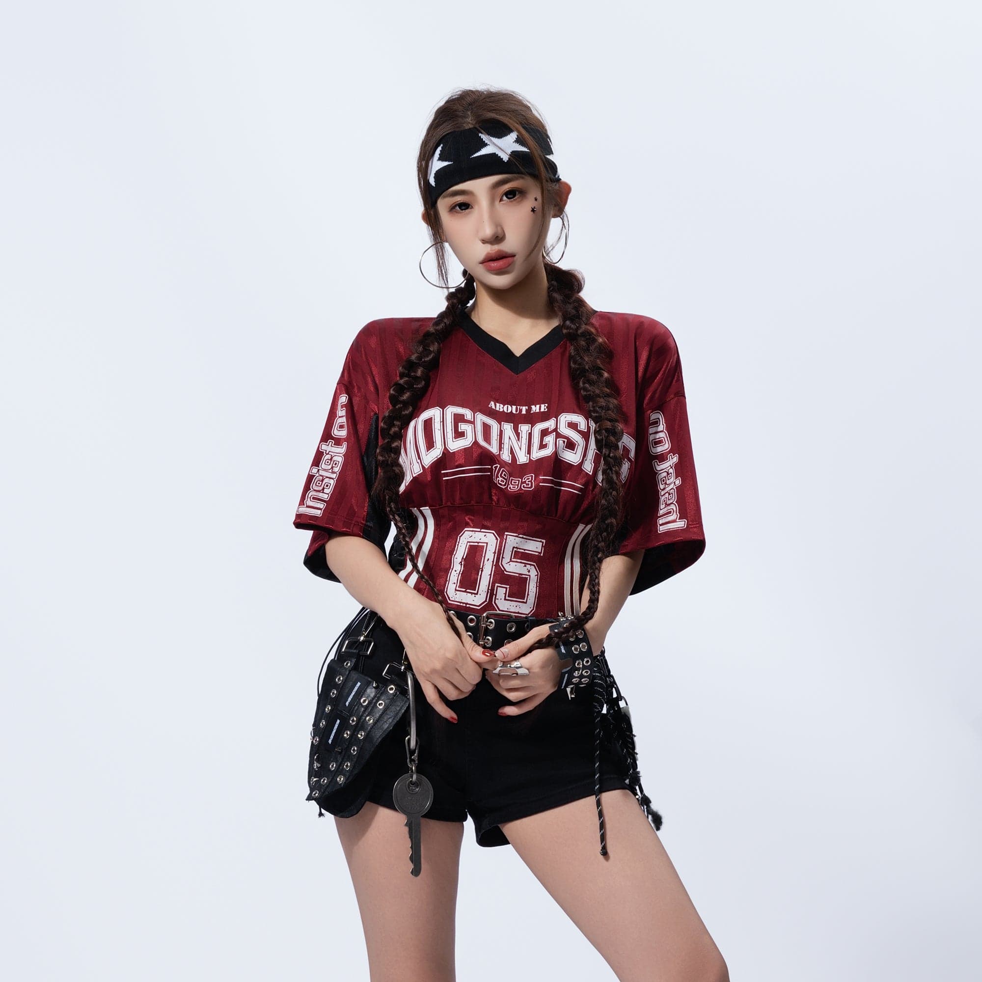 MOGONGSHE Varsity Lace-Up Waist Cropped Jersey