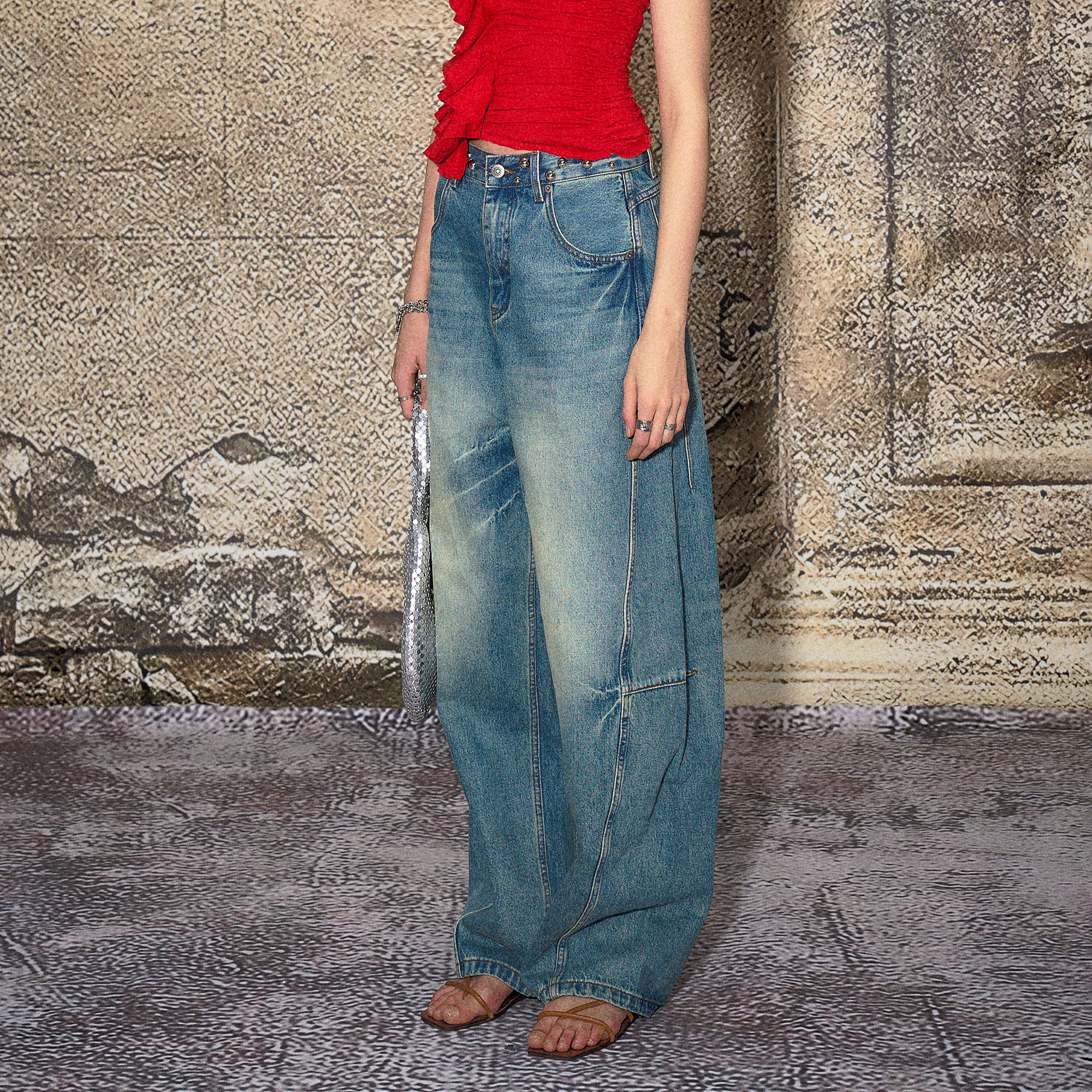THE NEVERMORE Washed Panel Wide-Leg Jeans