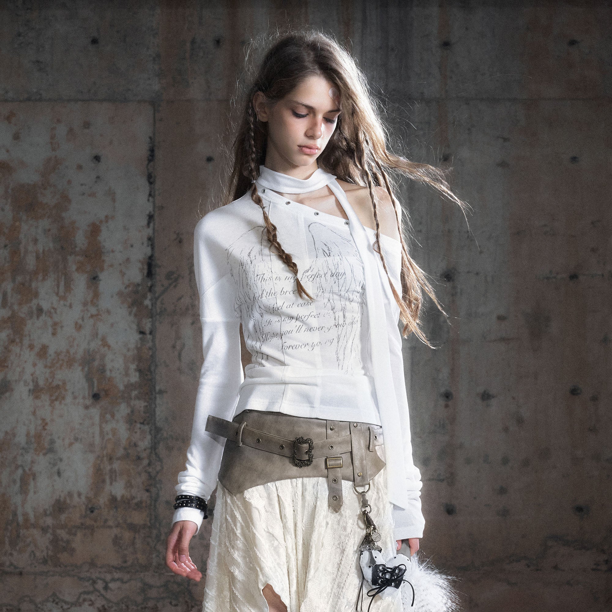 CESTNOUS Asymmetric Tie-Drape Cross Panel Long-Sleeve Tee