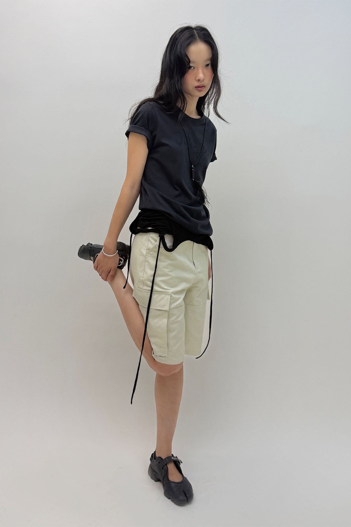 NEVERSEEZ Floral Fold-Over Cargo Shorts