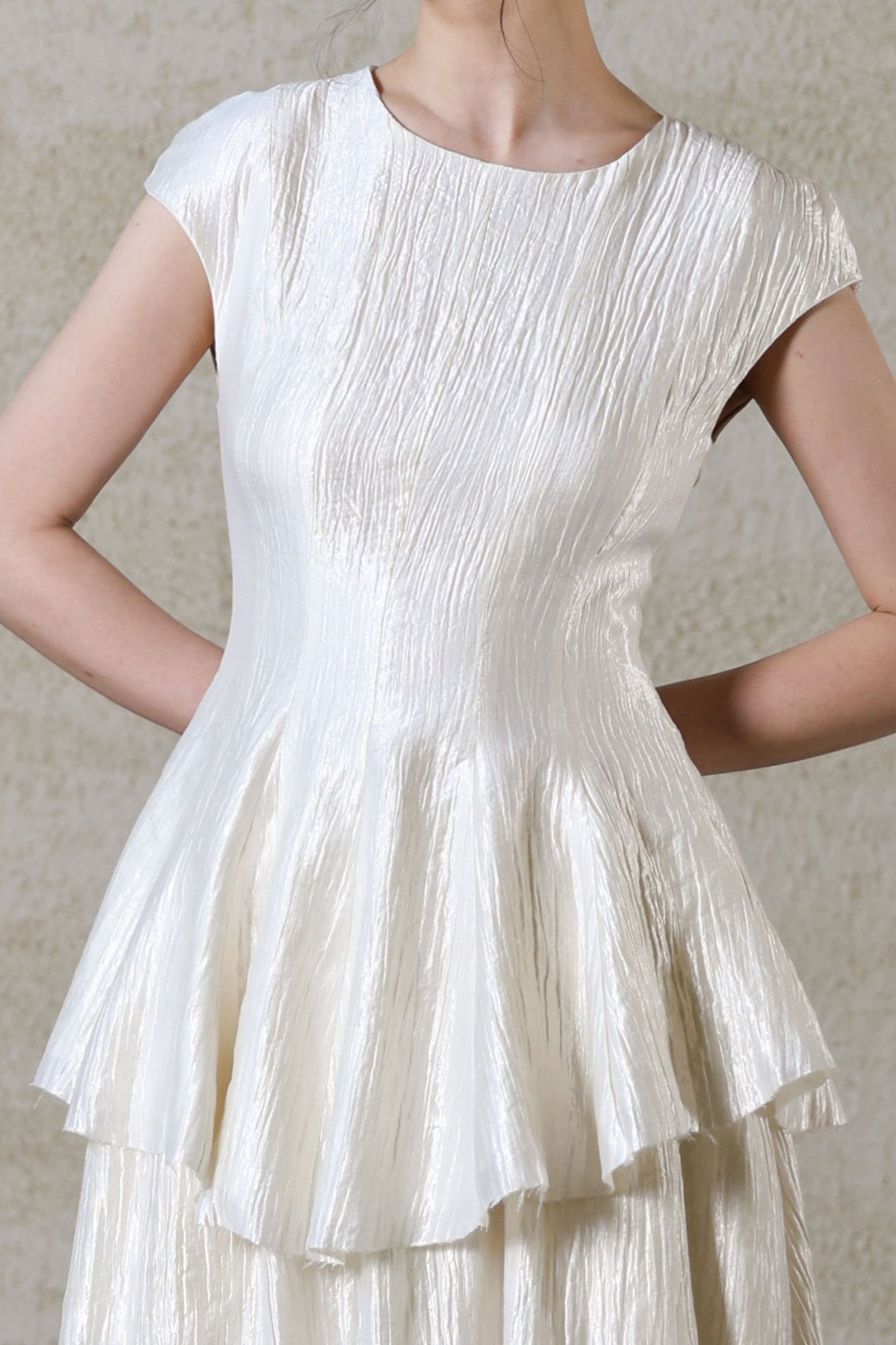 WUHEYIZUO Glossy Crinkled Peplum Top
