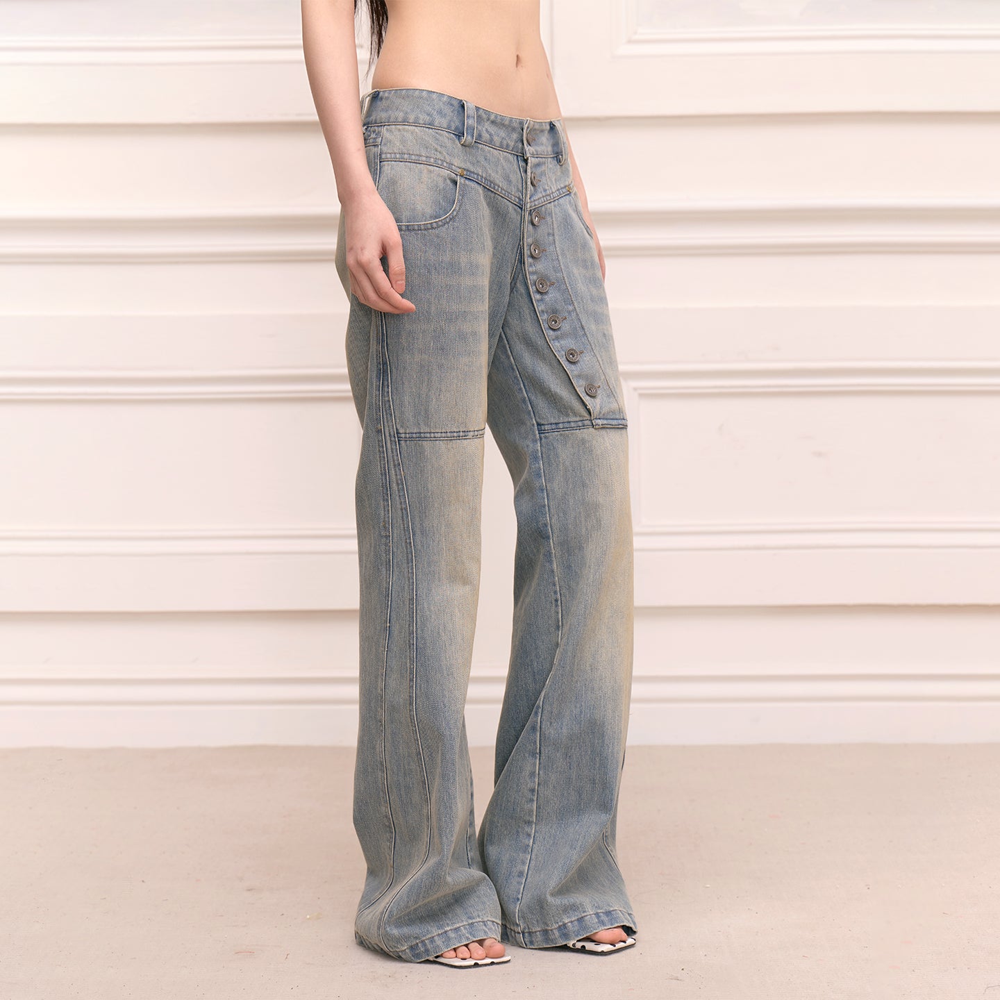 FAYCHUI Asymmetrical Button-Up Wide-Leg Jeans