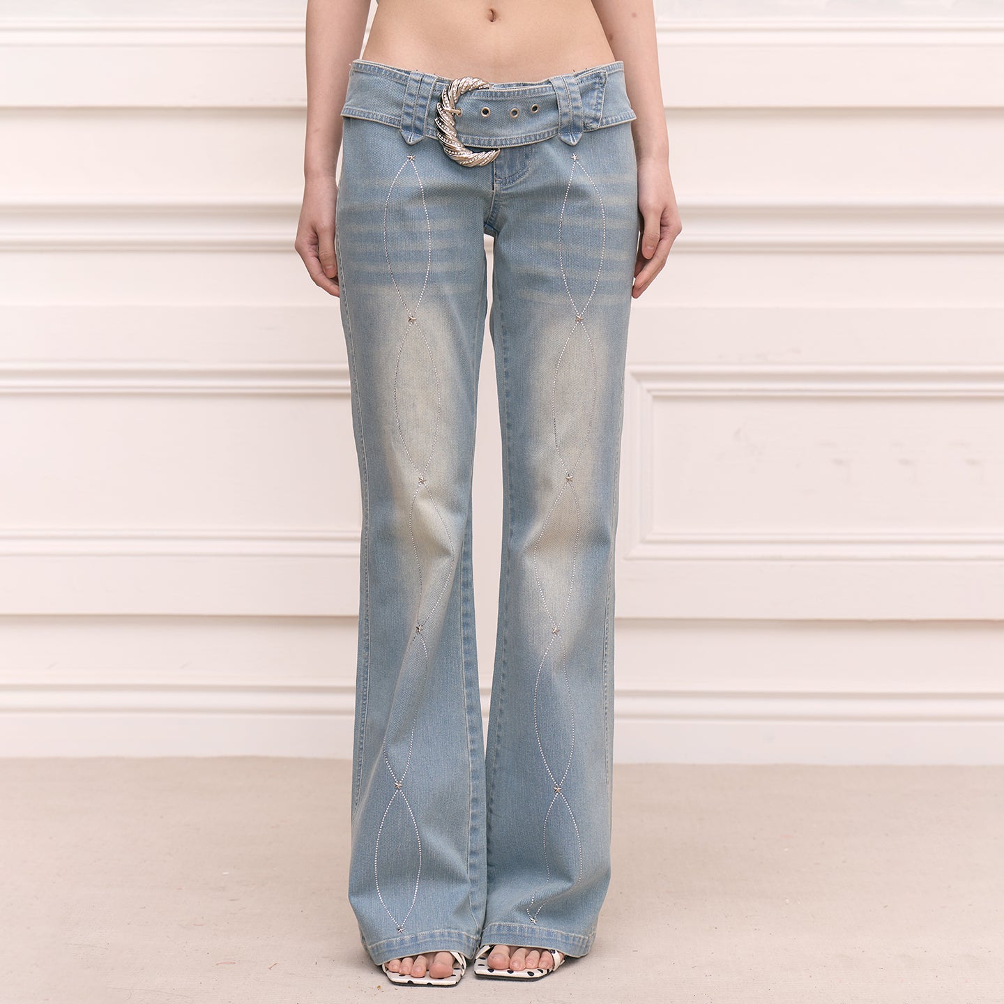 FAYCHUI Washed Diamond Belted Flared Jeans