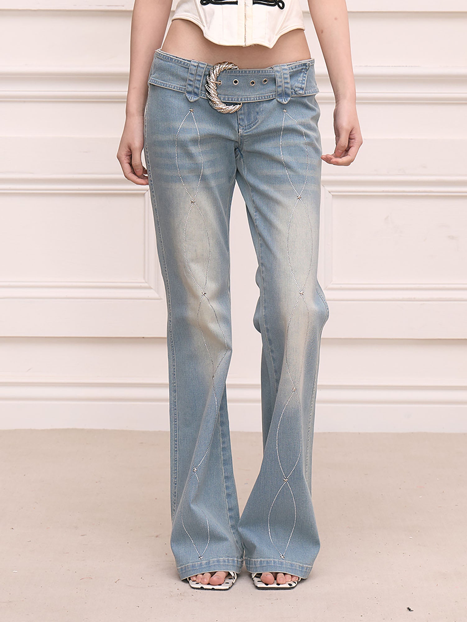 FAYCHUI Washed Diamond Belted Flared Jeans