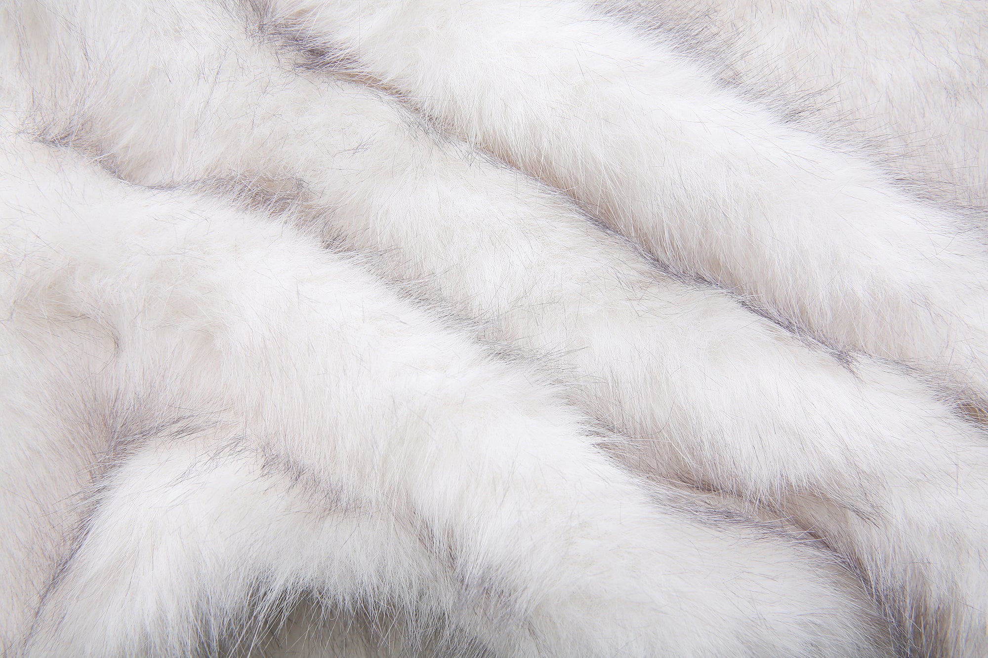 NEVER OFFEND L ANGEL Cropped Faux-Fur Buckle Jacket