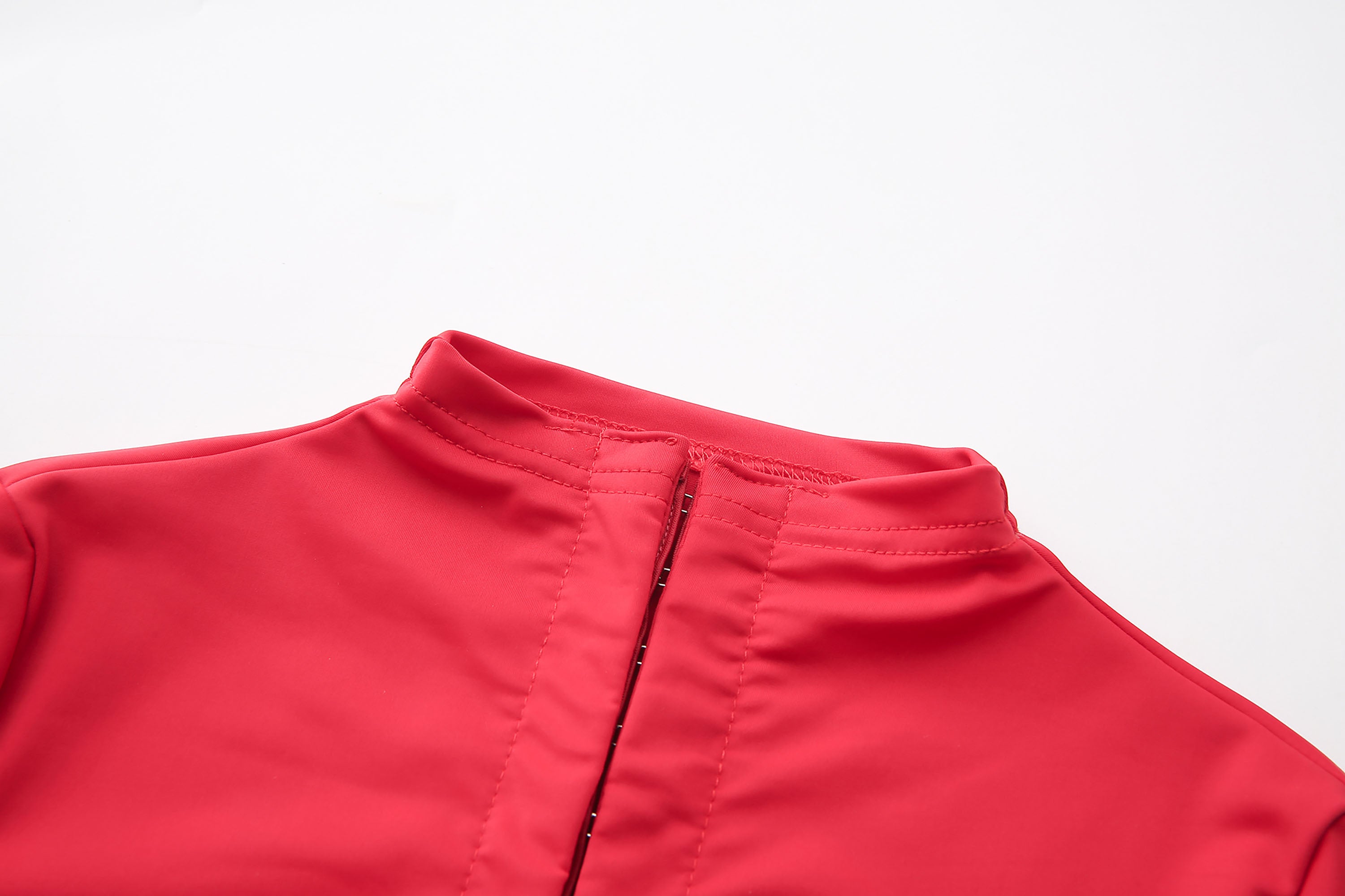 NEVER OFFEND L ANGEL Hook & Eye Cropped Long Sleeve Tee