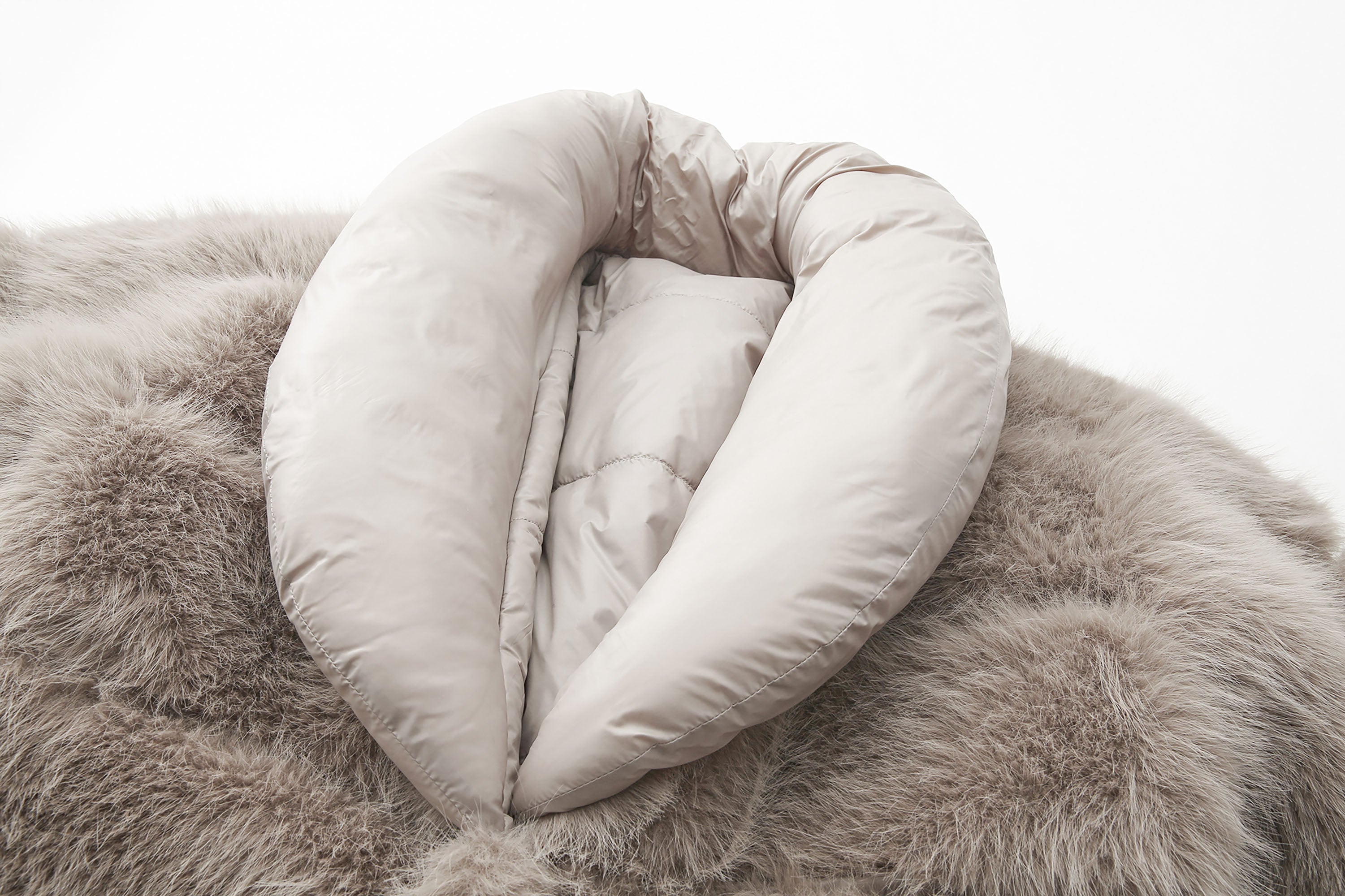 NEVER OFFEND L ANGEL Reversible Faux-Fur Cropped Puffer Jacket