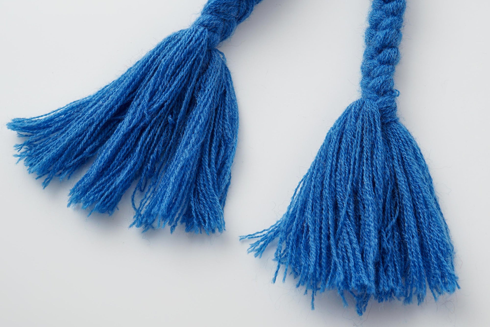 OINIMI Braided Tassel Ribbed Scarf