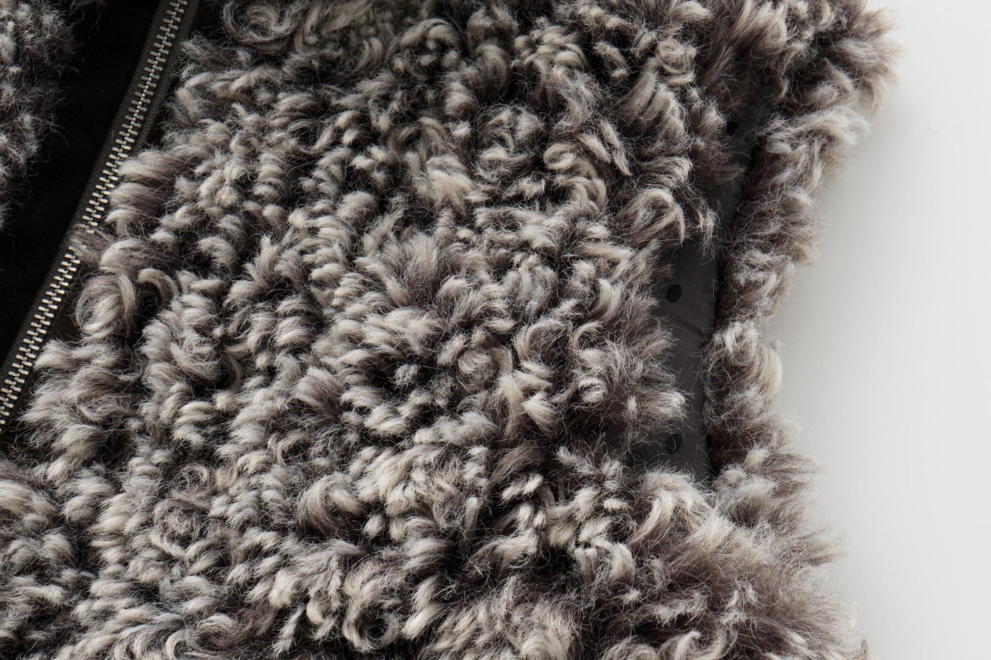 OINIMI Gradient Fleece Belted Vest