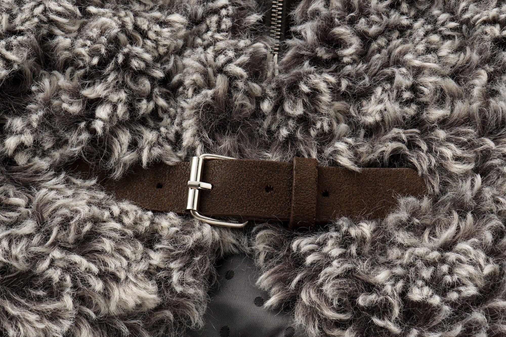 OINIMI Gradient Fleece Belted Vest