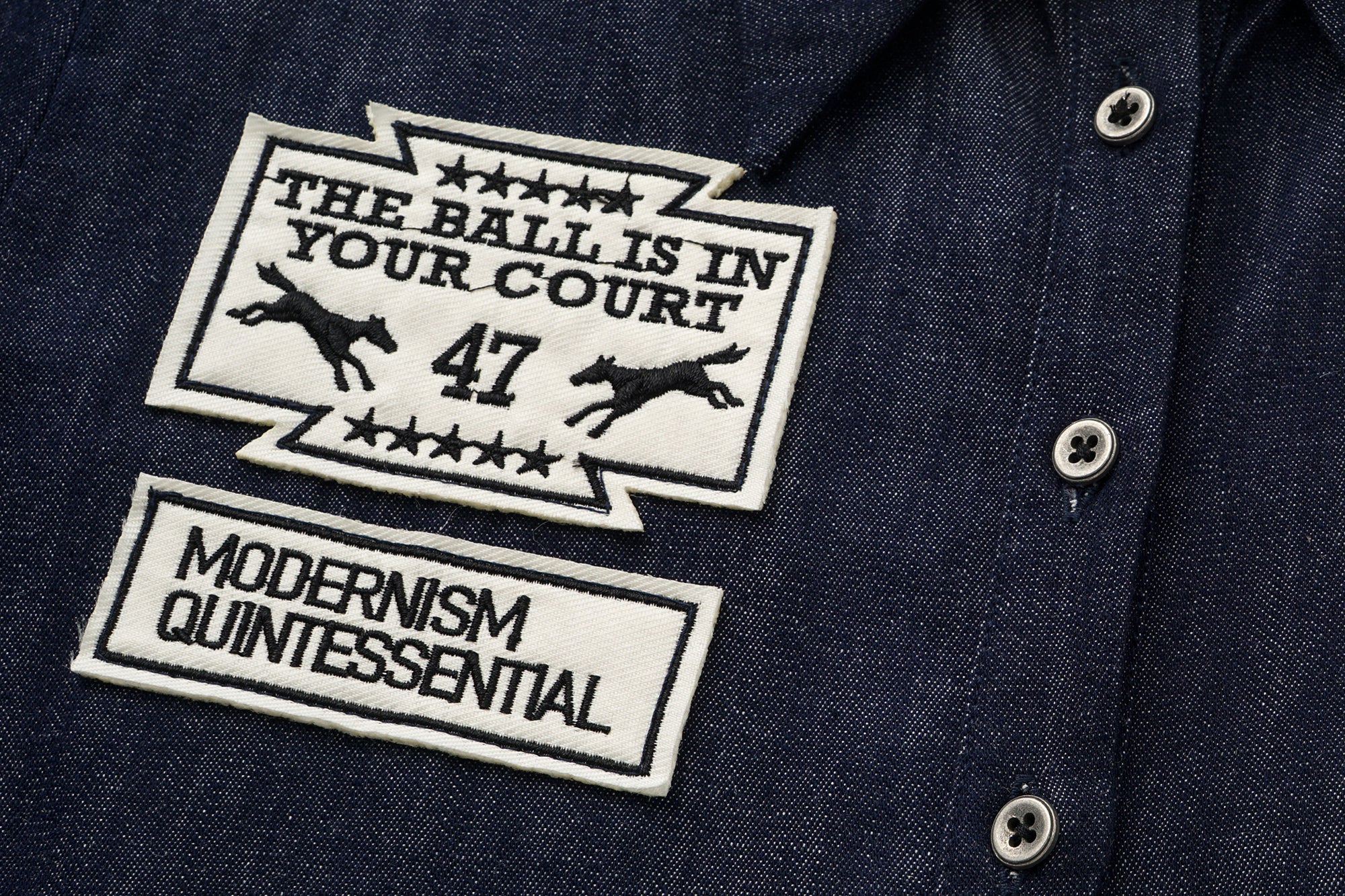OINIMI Badge-Patch Waist-Cinched Denim Shirt