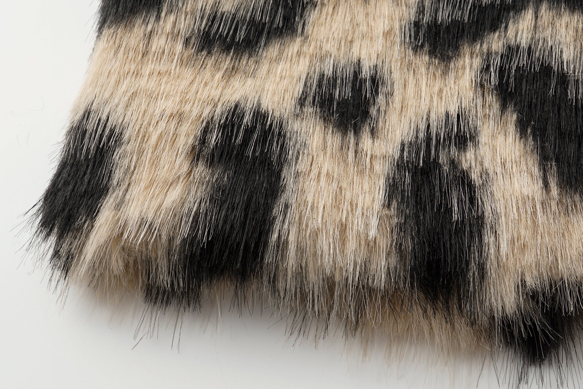 OINIMI Tribal-Strap Leopard Faux-Fur Crossbody Bag