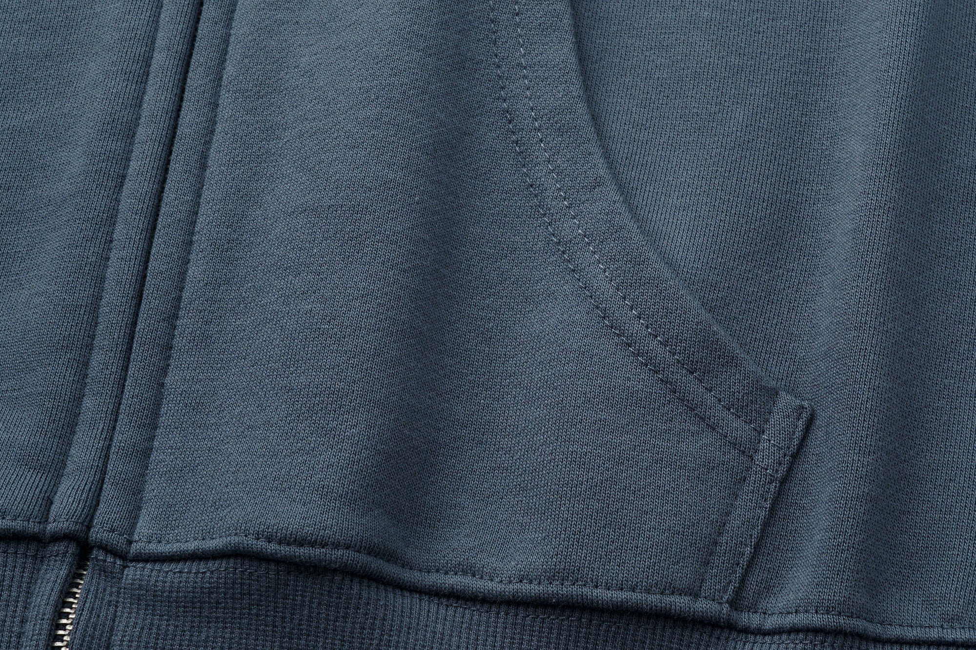 OINIMI Faded Graphic Zip-Up Hoodie