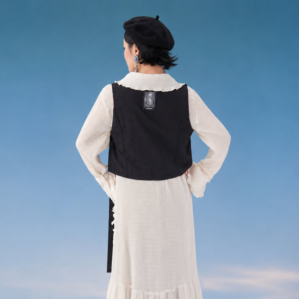 NOPMOB Rosette Fringe Irregular Linen Vest