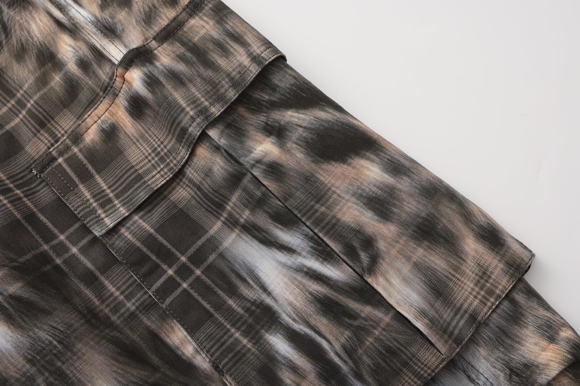 FAYCHUI Multi-Pocket Leopard Plaid Utility Pants