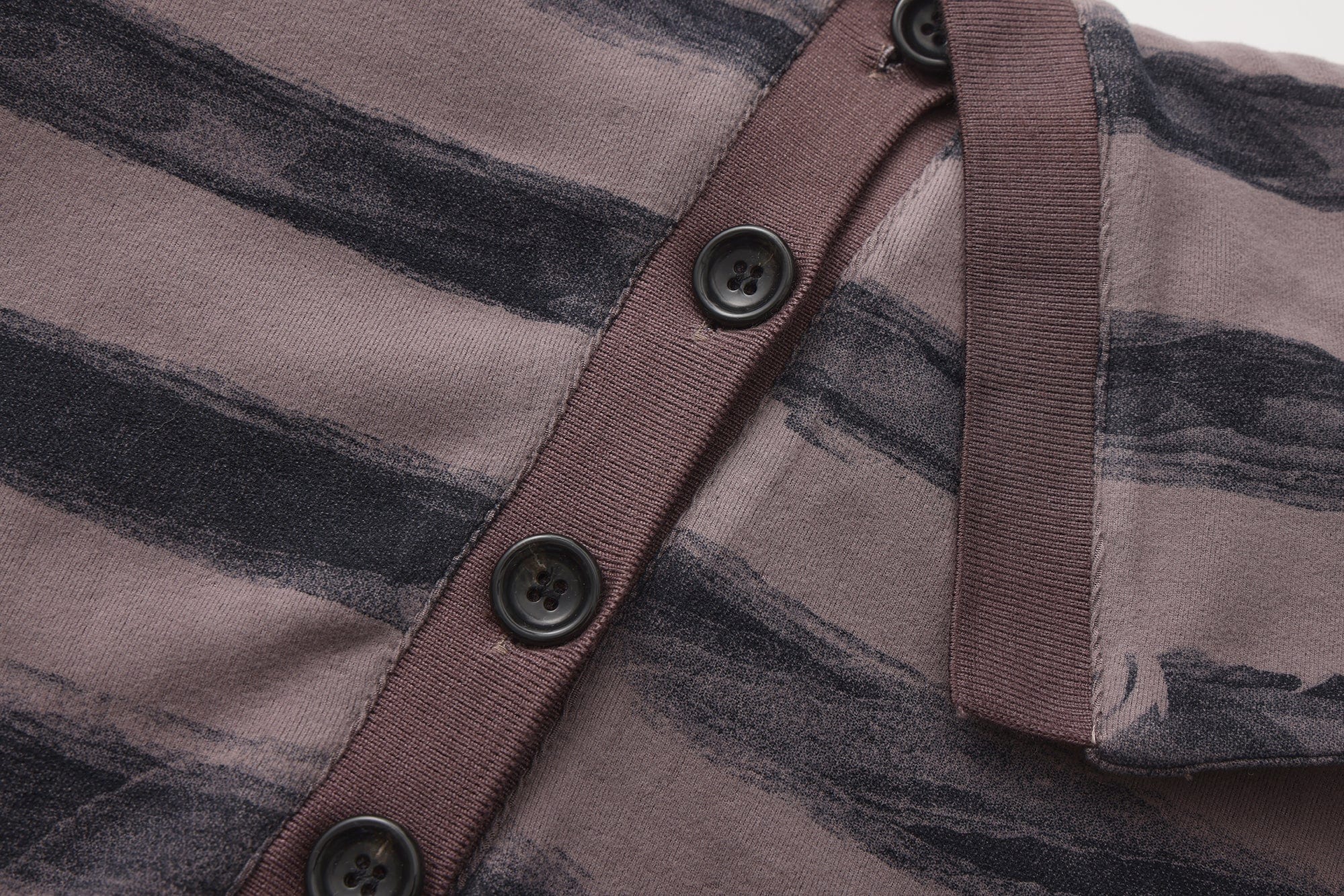 FAYCHUI Fold-Down Collar Swirl-Stripe Long Sleeve Tee
