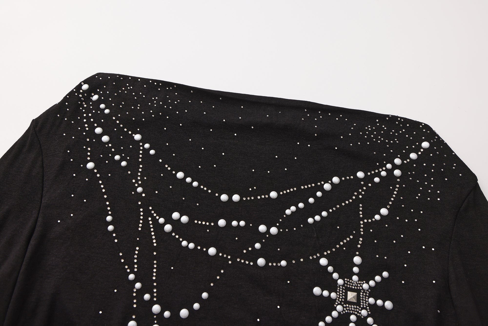 FAYCHUI Cowl Neck Pearl-Studded Long Sleeve Tee