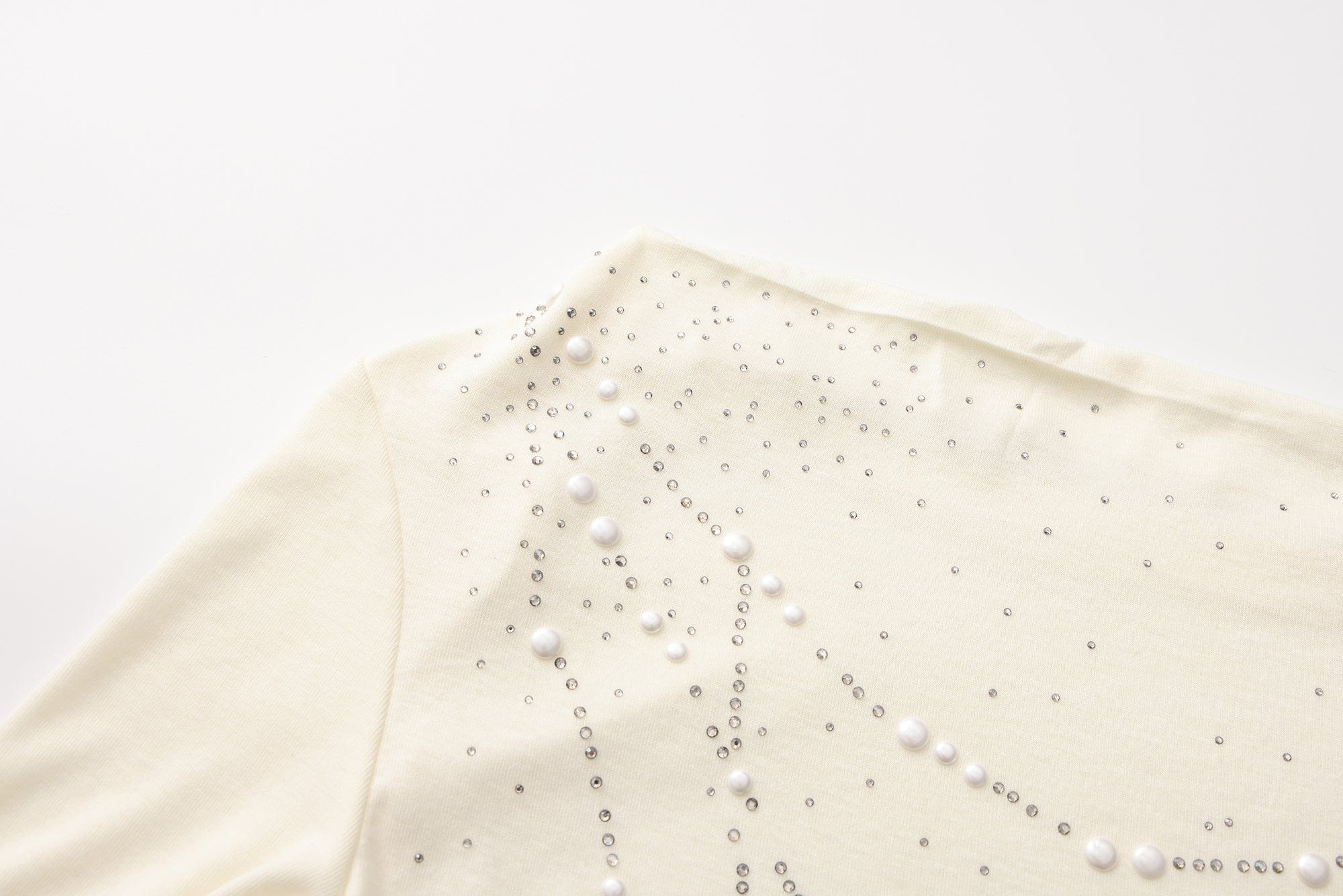 FAYCHUI Cowl Neck Pearl-Studded Long Sleeve Tee