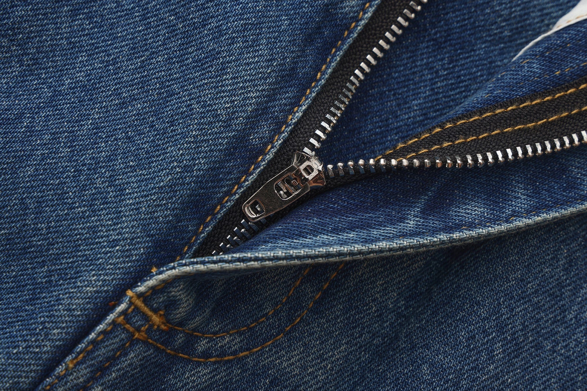 FAYCHUI Washed Diamond Paneled Jeans