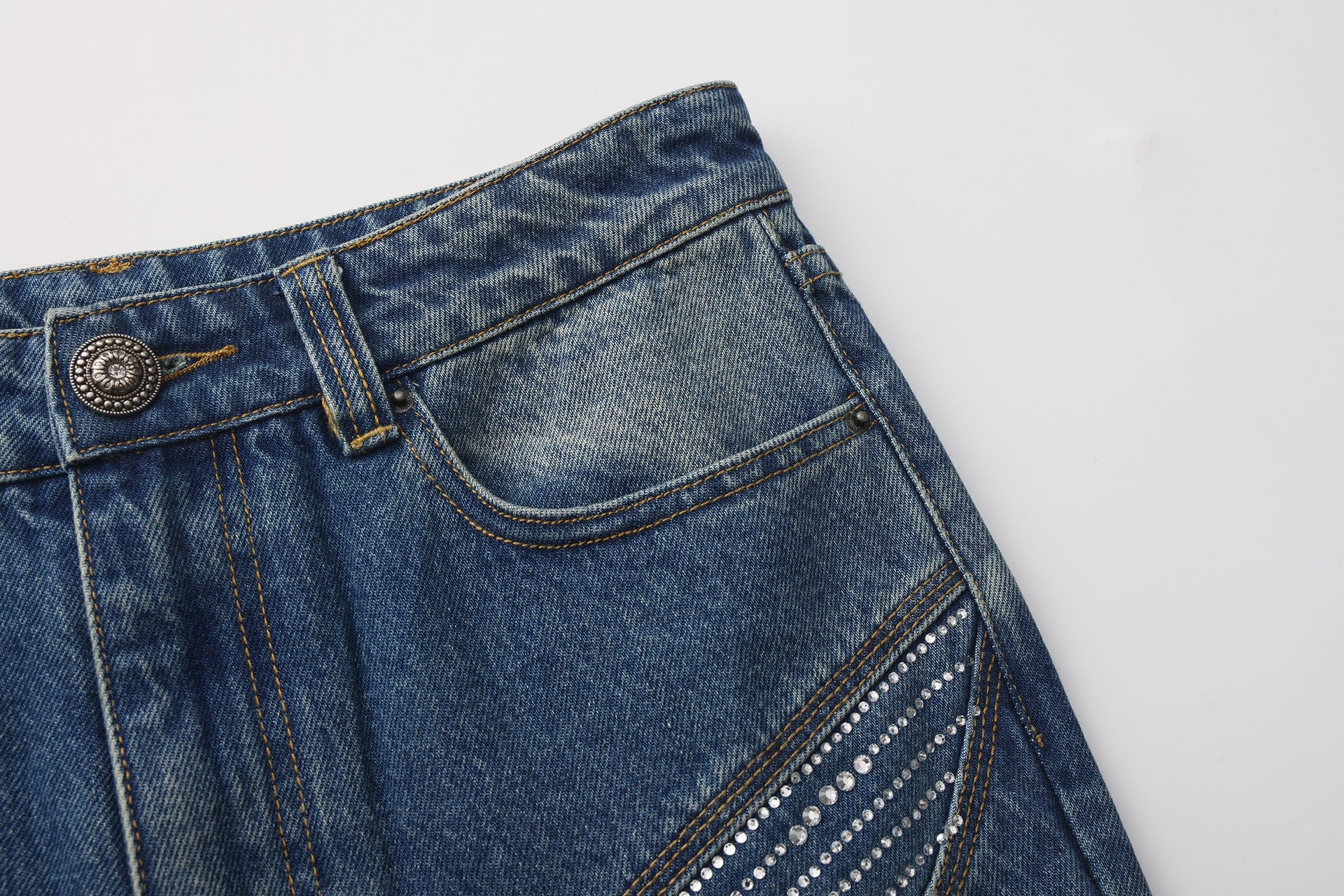 FAYCHUI Washed Diamond Paneled Jeans