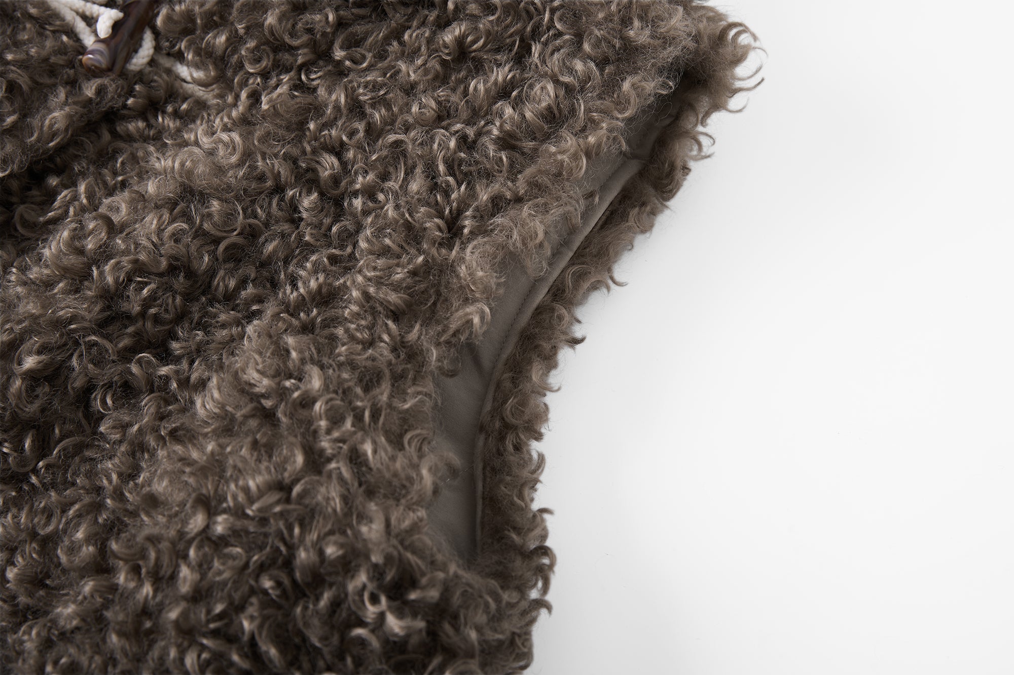 SAME FLOW Curly Faux Shearling Toggle Vest